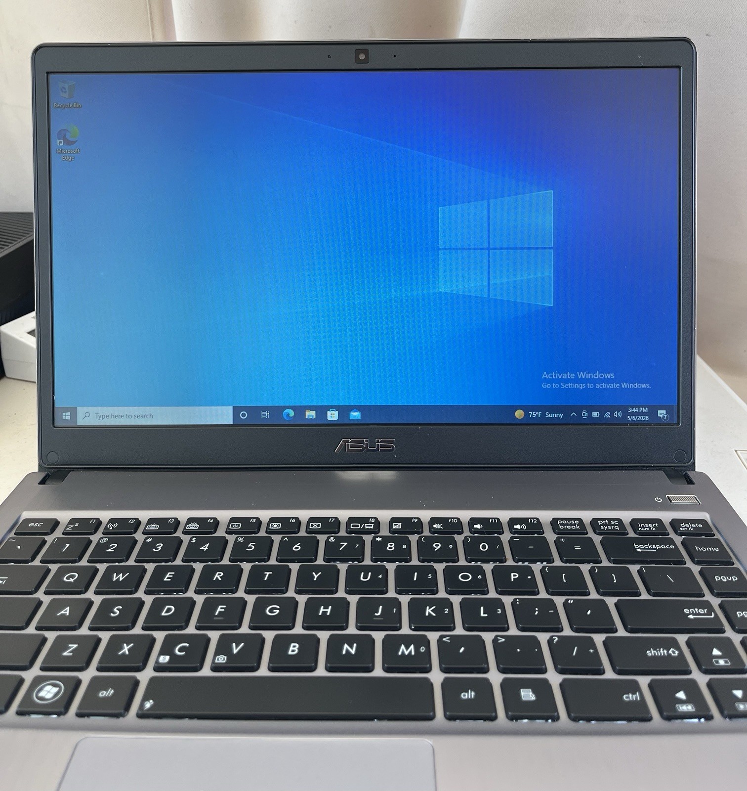ASUS U47A laptop Pre-owned