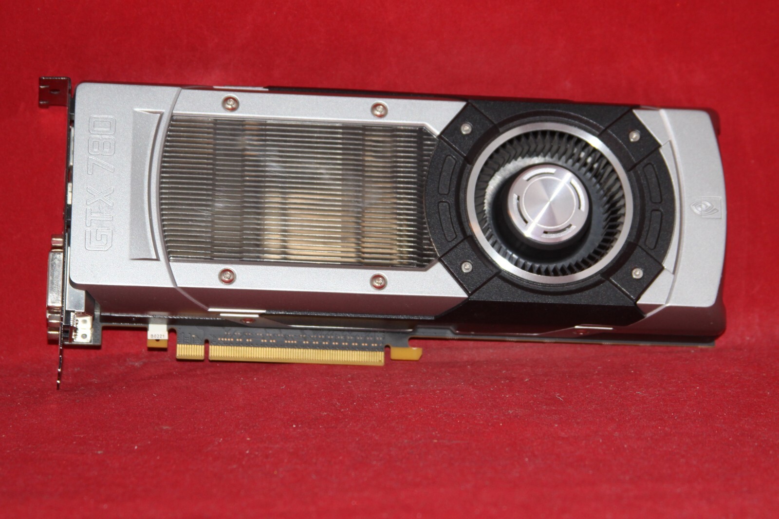 PNY Nvidia GeForce GTX 780 3GB 384-Bit GDDR5, PCI Express Graphics Card