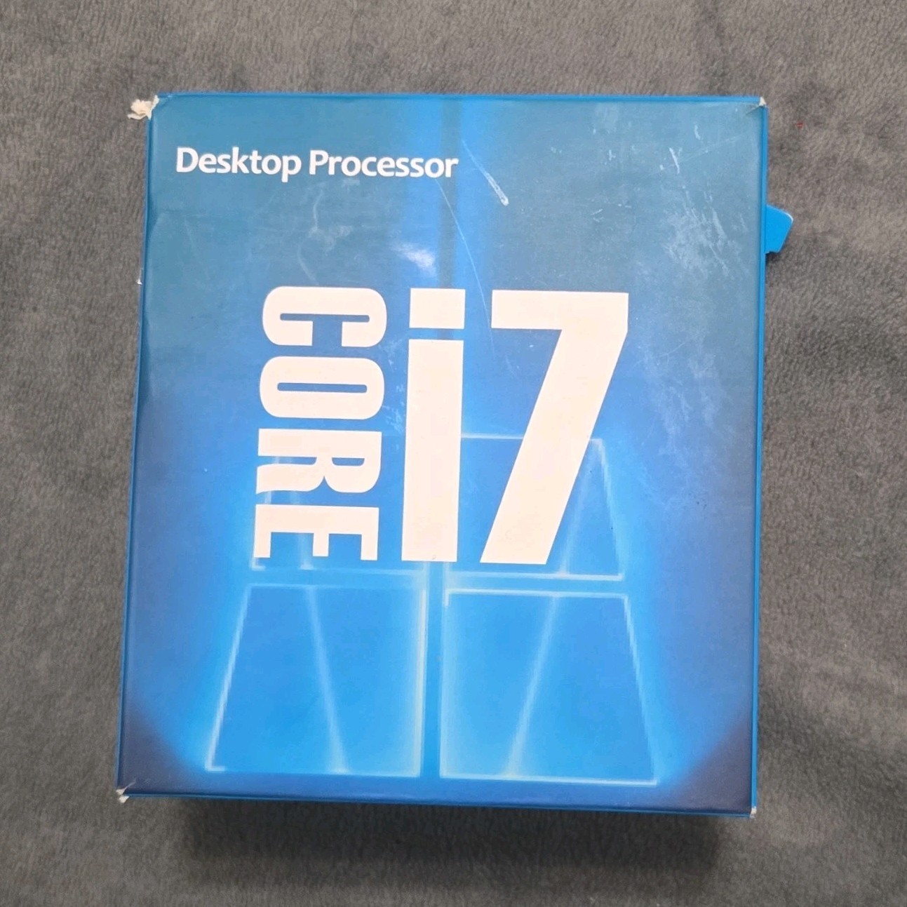 Intel Core i7-7700 3.60GHz SR338 Desktop Processor with Cooling Fan & Box