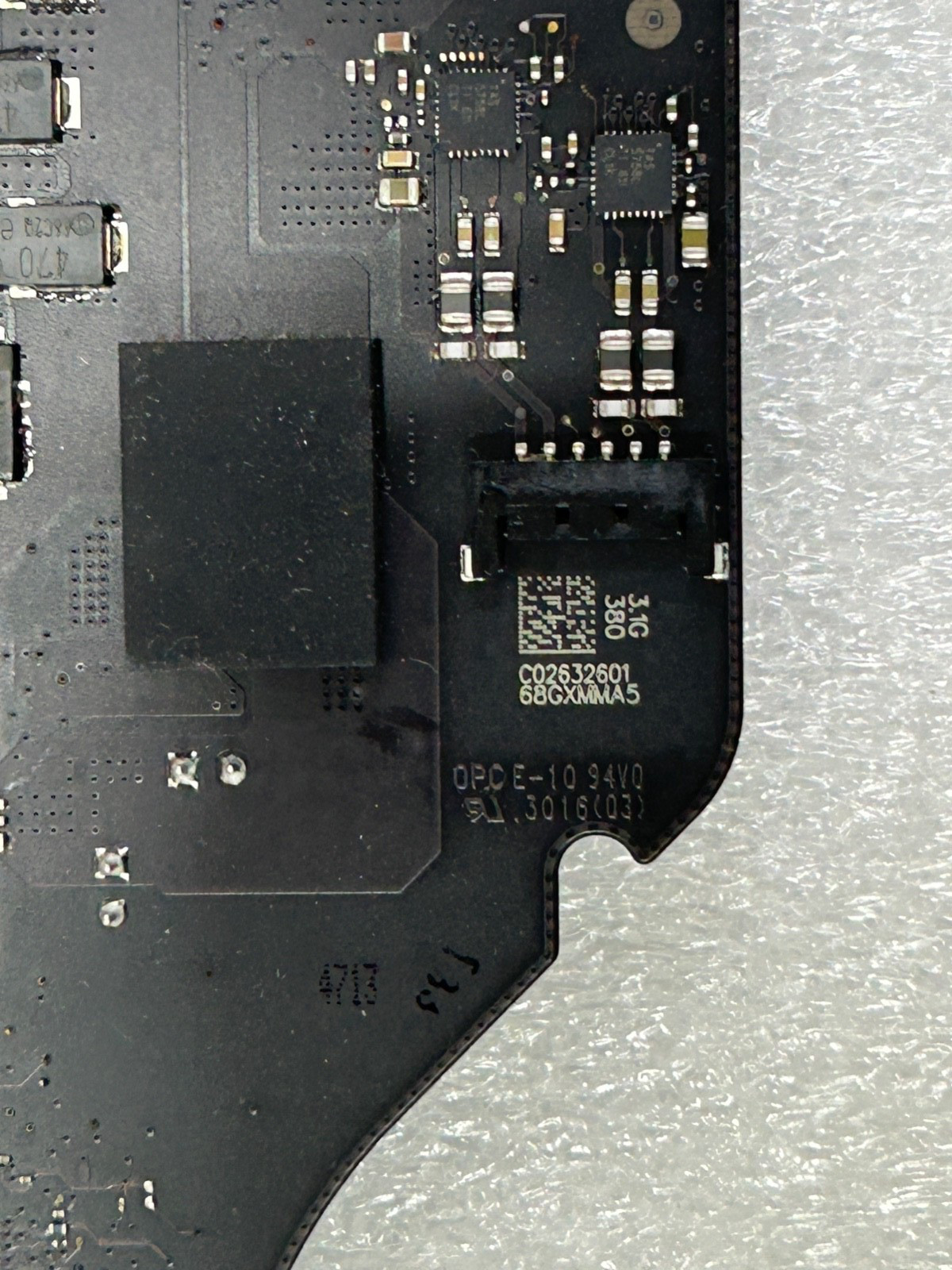 iMac 21.5″ 2015 A1418 Retina 4K core i5 3.1GHz Iris Pro LogicBoard 820-00431-A