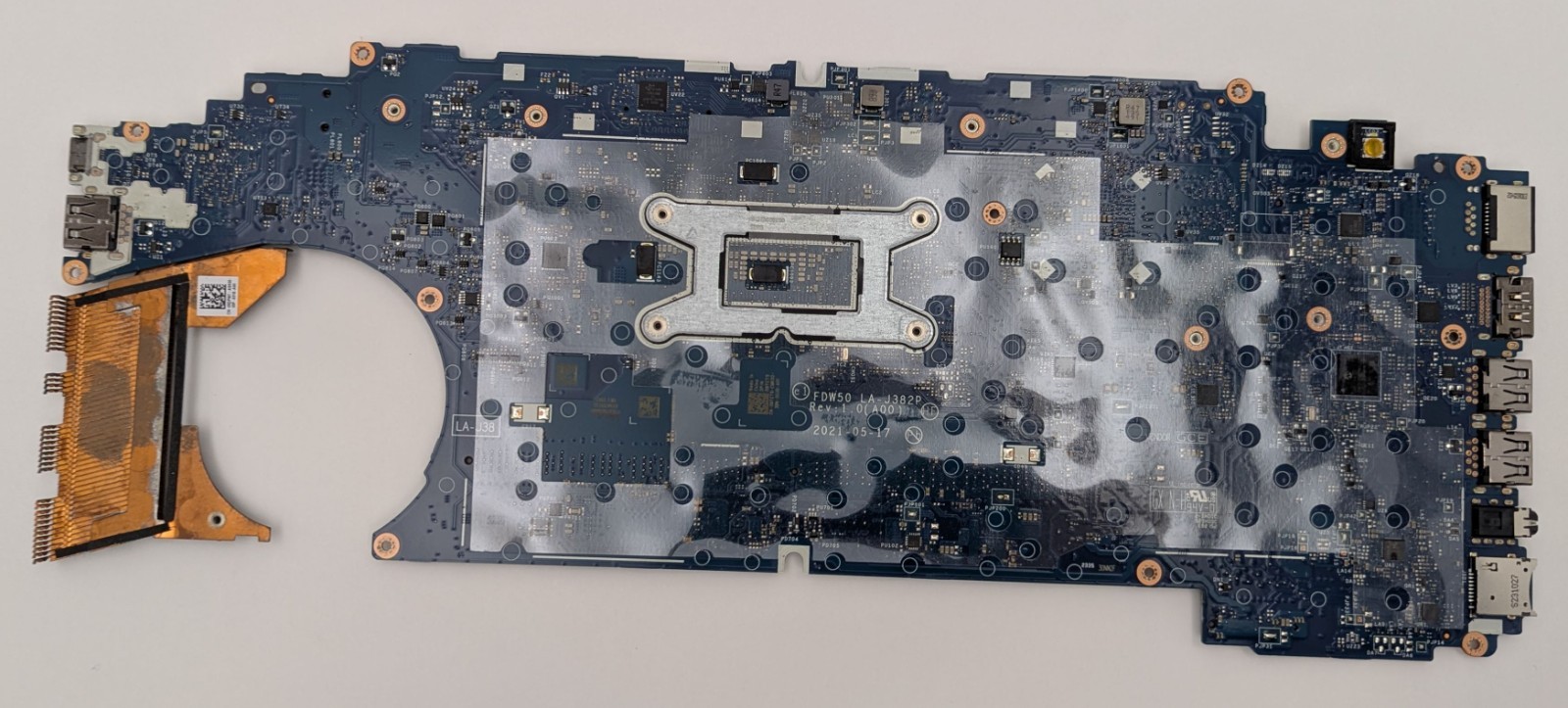 Dell Latitude 5510 Laptop Motherboard i7-10810U 1.10GHz AMD Radeon RX 640 0MTCT9