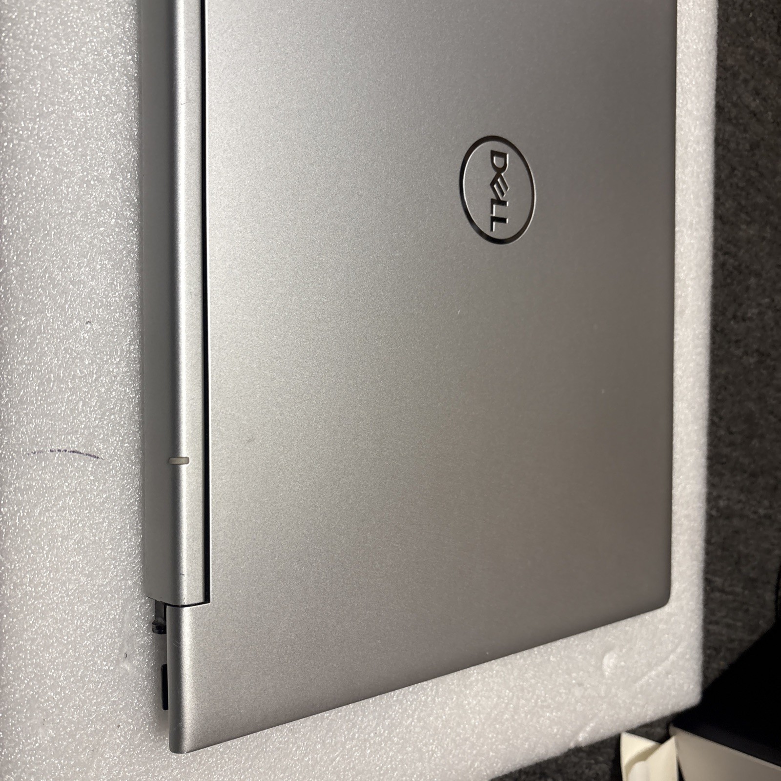 Dell 15.6 Inches LCD Led Hinge-up Assembly Touchscreen YNRKP M3 Minor Dent