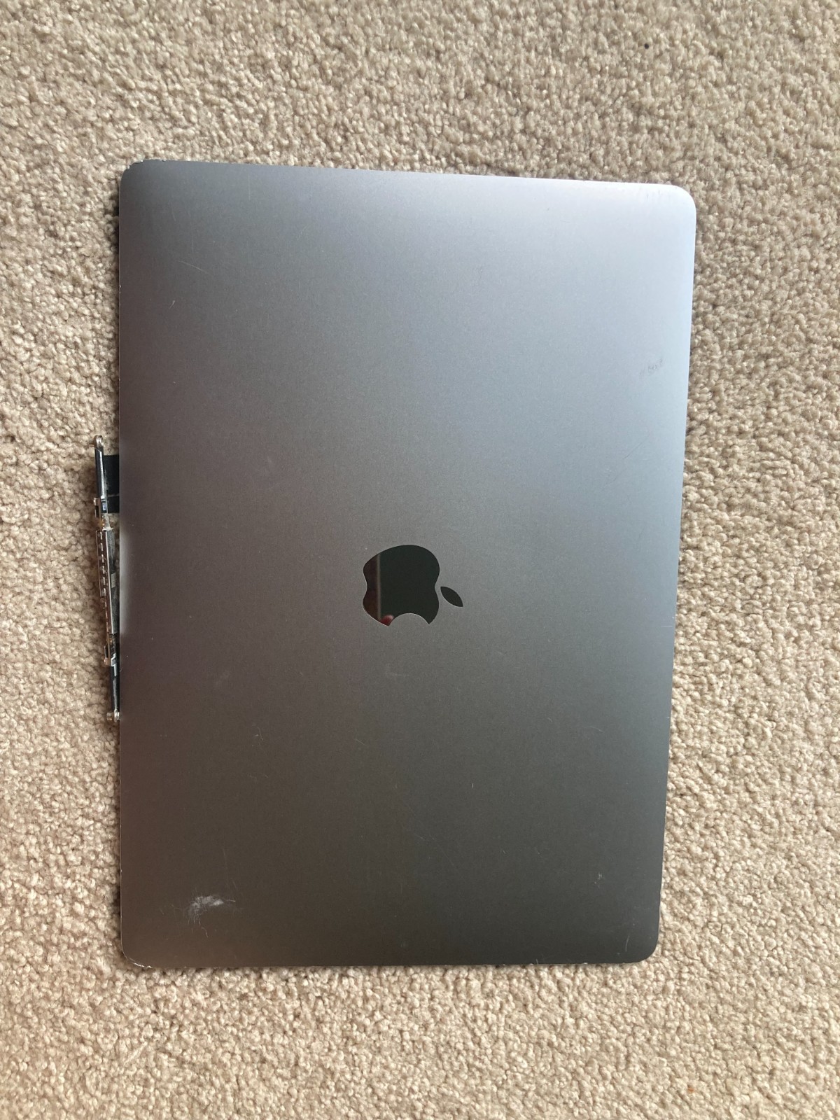 LCD Screen for 13″ Macbook Air A2337 Space Gray – Broken