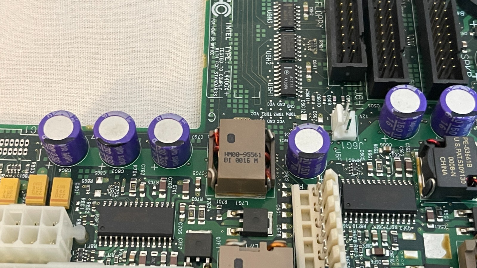 Intel L440GX+ Server Motherboard With Dual Pentium III 750MHz , 1GB ECC RAM