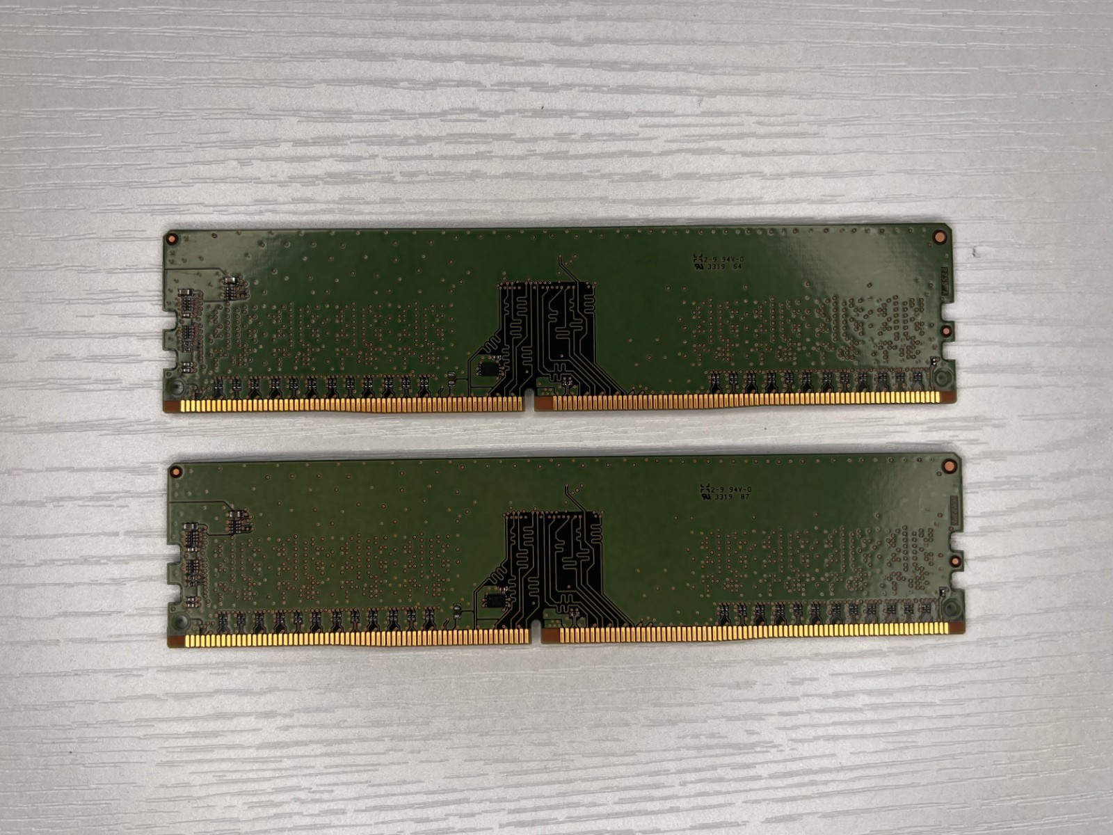 Micron 16GB RAM KIT 2666MHz (2X8GB) (DDR4 SDRAM) Memory (MTA16ATF2G64AZ-2G6E1)