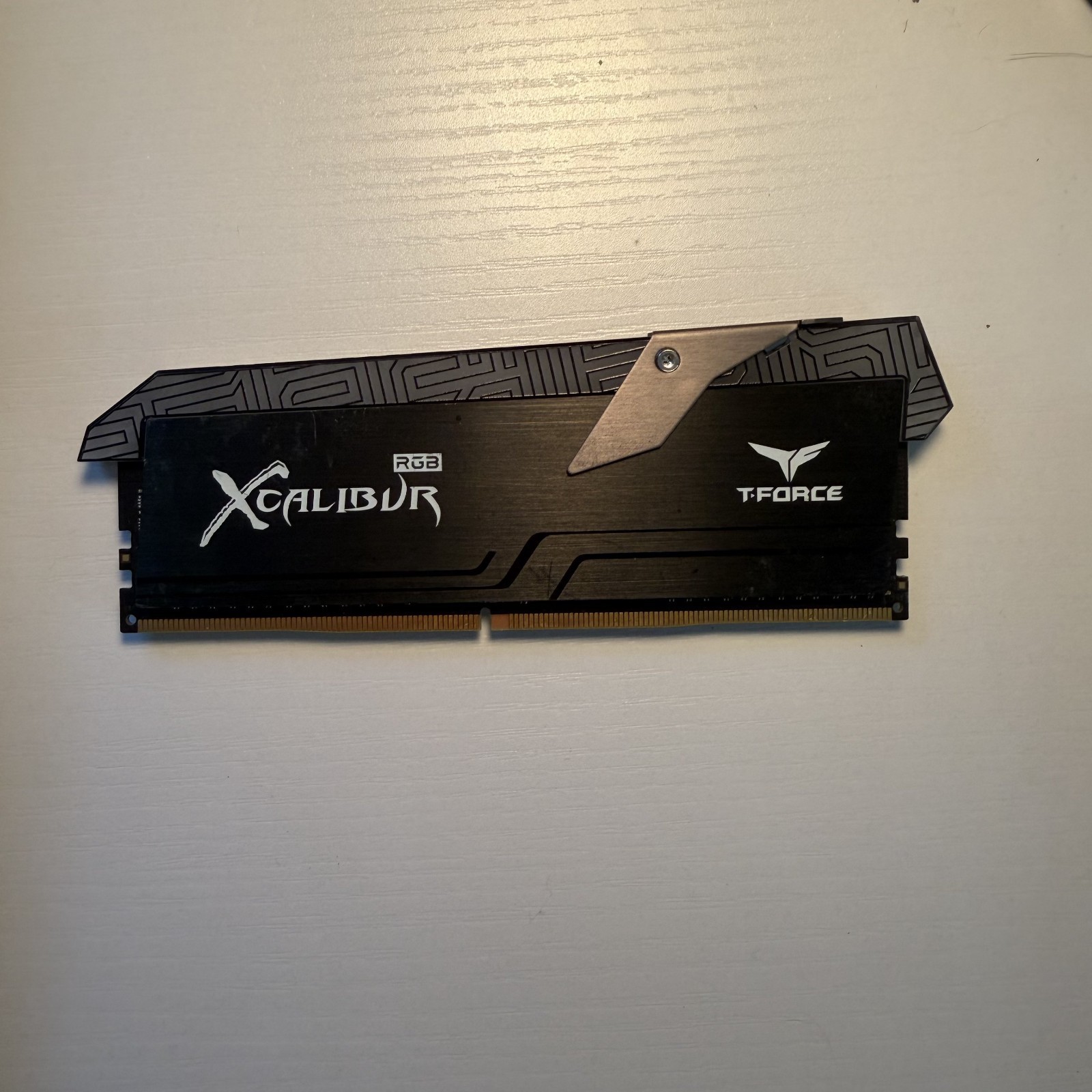 T-Force Xcalibur RGB 8GB (1x8GB) DDR4 RAM 4000MHz Limited Edition TEAM GROUP
