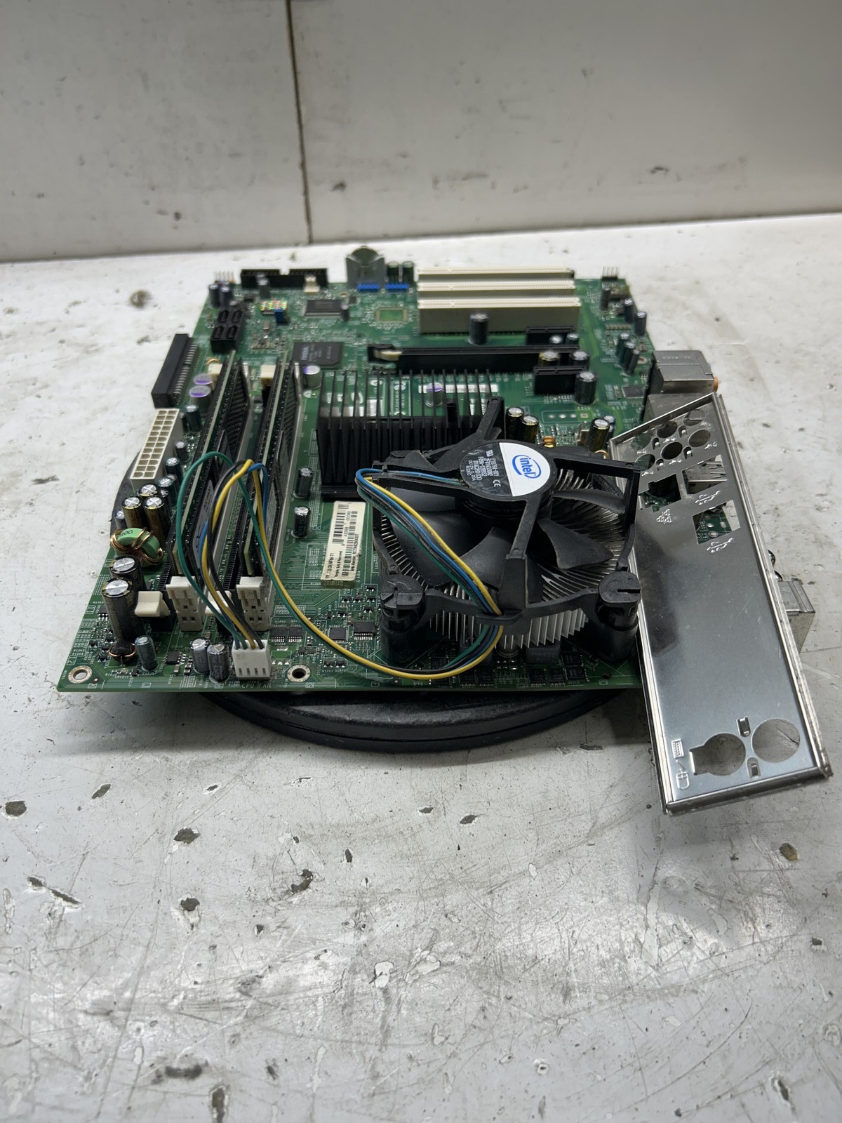 EVGA NVIDIA nForce 650i Ultra Intel Core 2 Duo E7200 2.53GHz 4GB