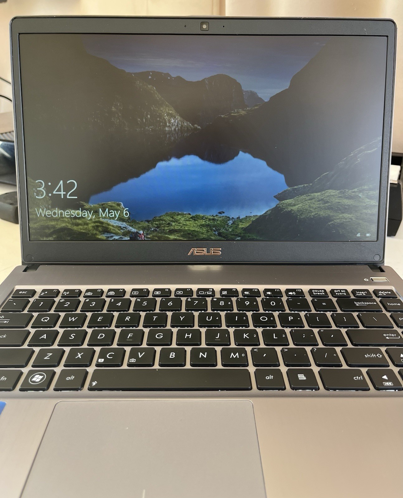 ASUS U47A laptop Pre-owned
