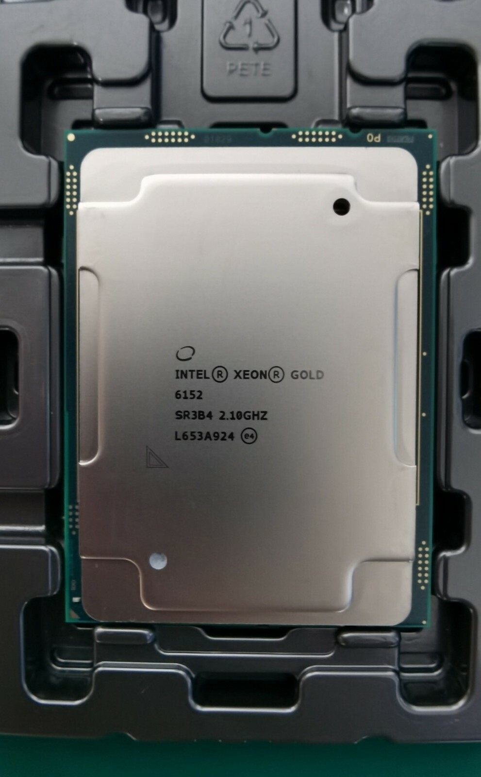 Intel Xeon Gold 6152 22 Core 2.10ghz 30.25mb 140w lga-3647 CPU processor