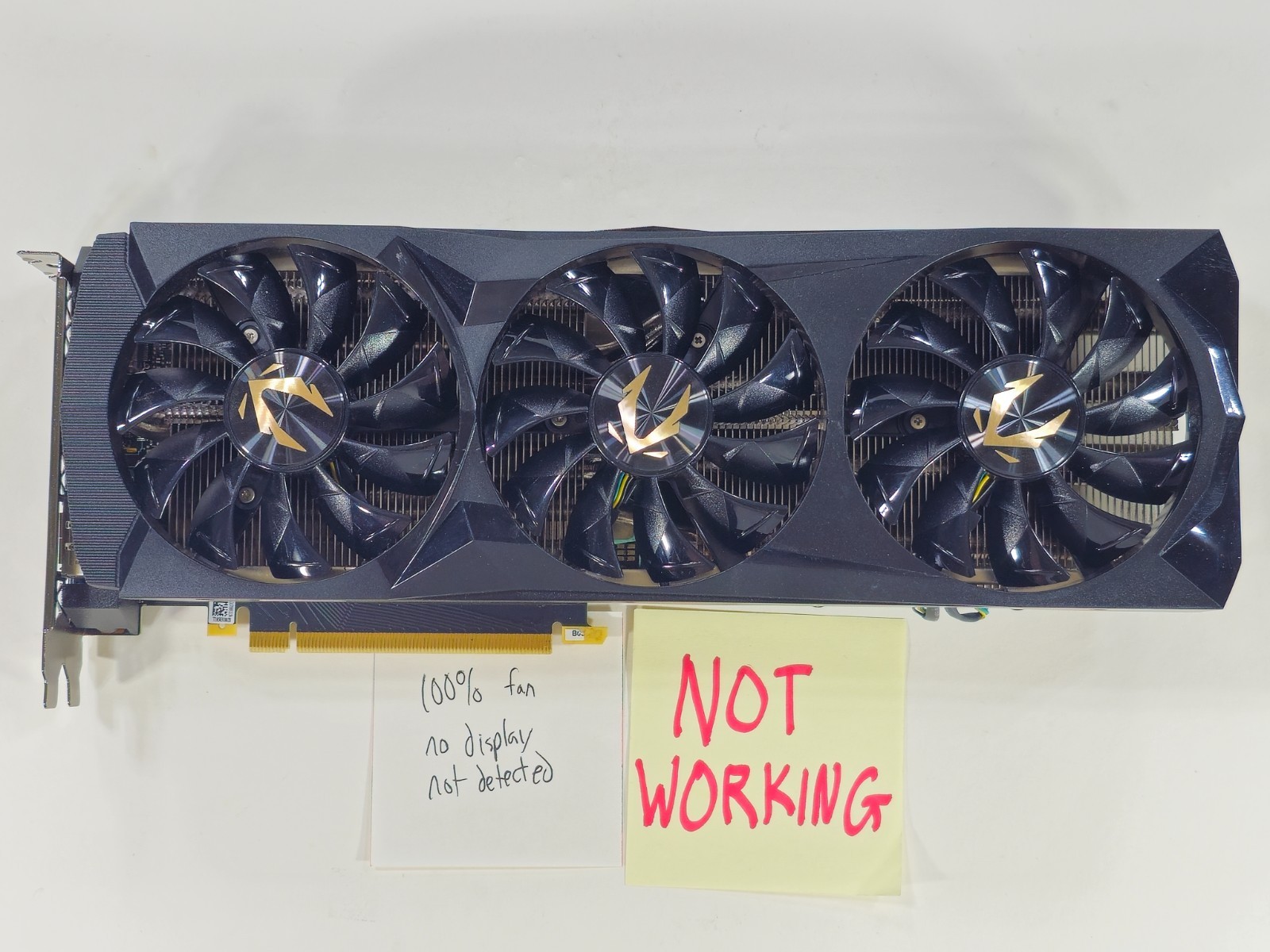 [NOT WORKING] ZOTAC GeForce RTX 2080 Ti AMP EDITION 11GB 11G 352-bit GDDR6