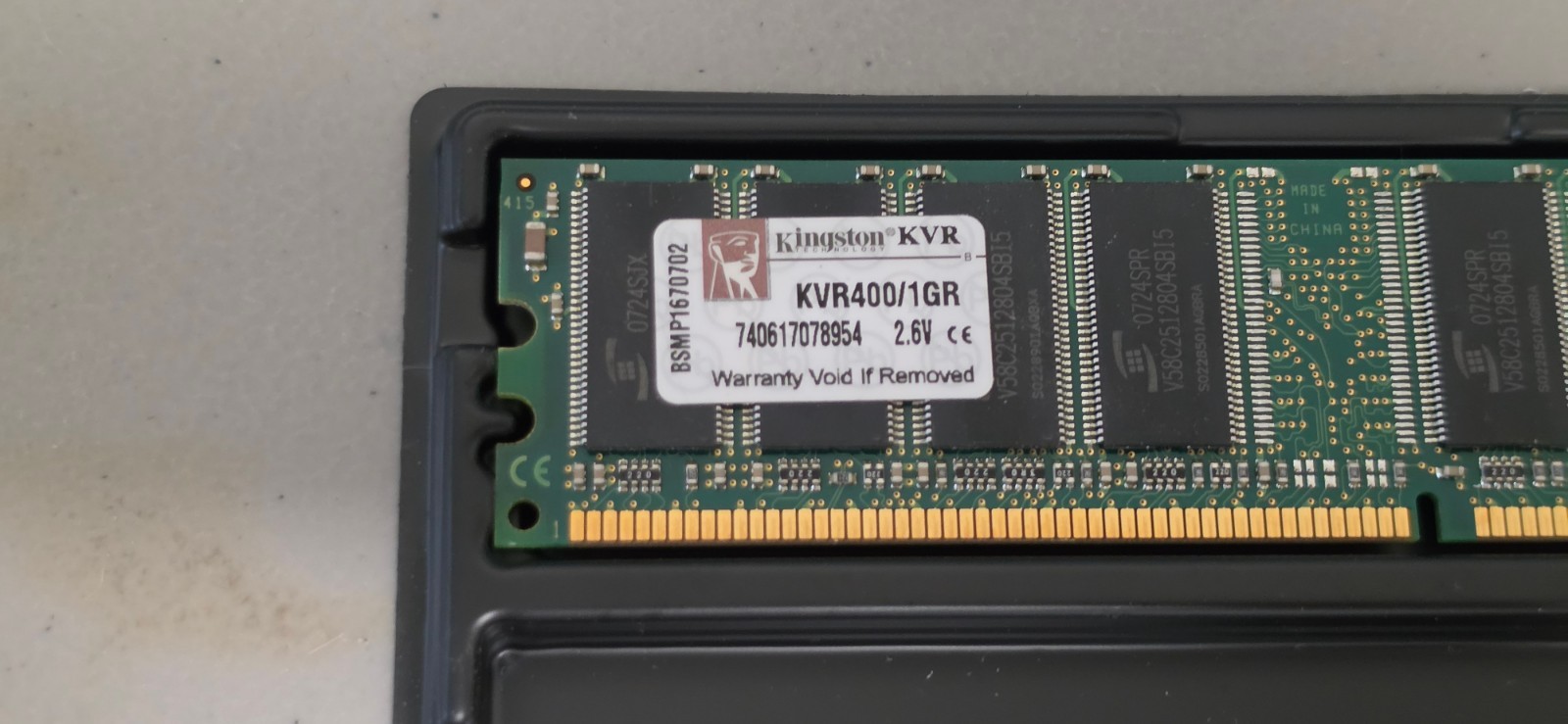 Kingston PC-3200 1 GB DIMM 400 MHz DDR Memory (KVR400/1GR)