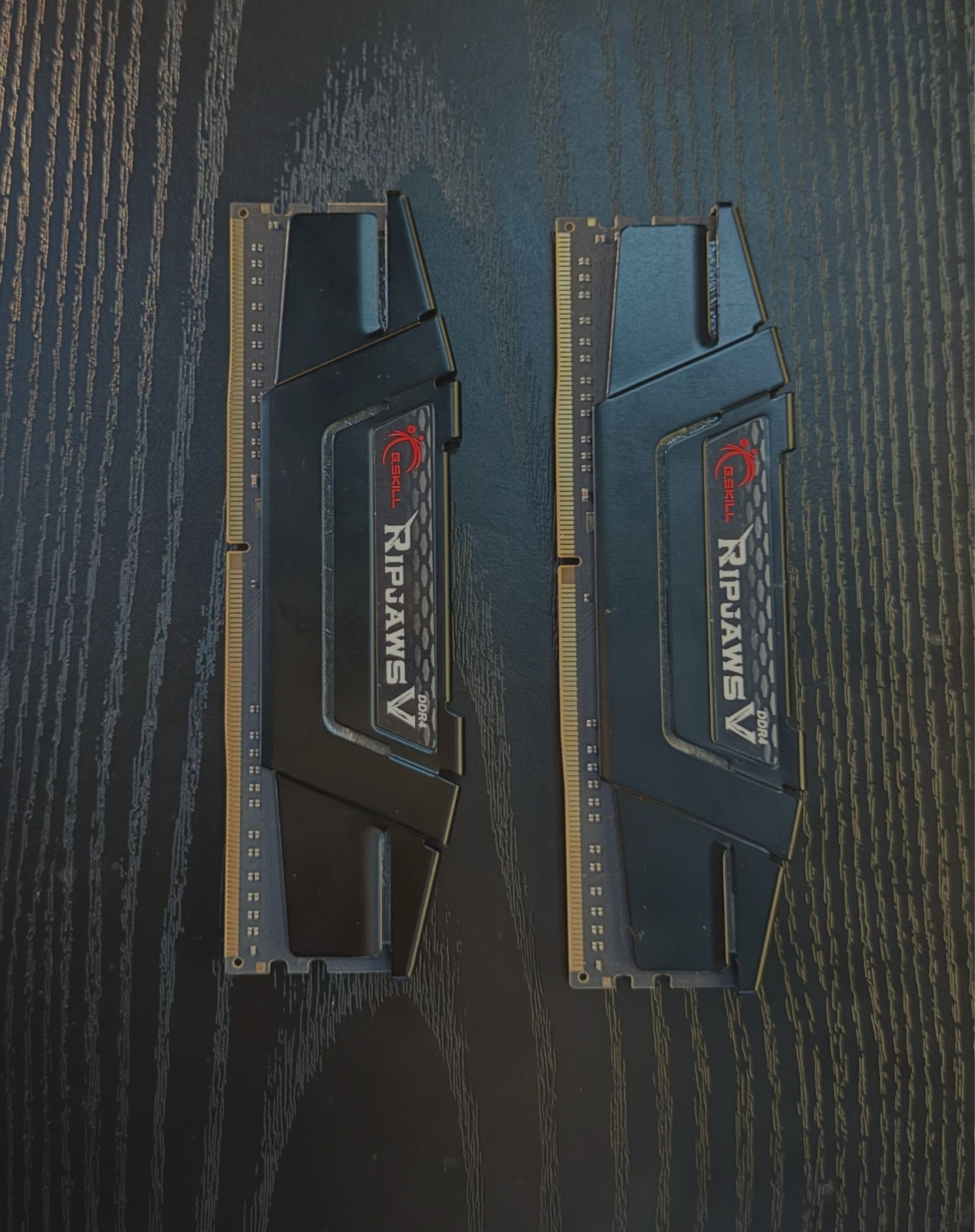 Ripjaws DDR4 RAM 32GB (2X16Gb) 3200Mt/S CL16 1.35V Intel-Excellent Condition