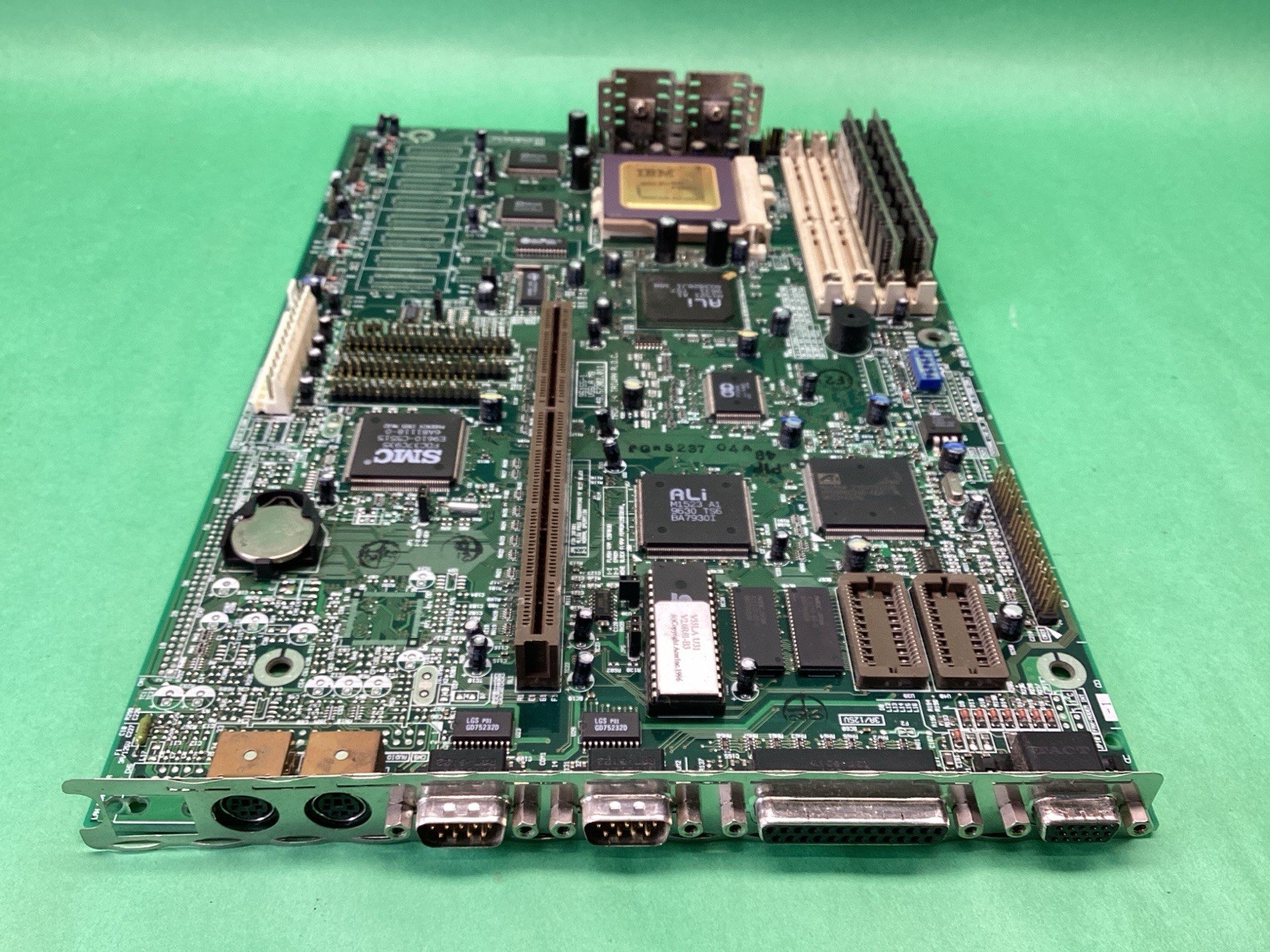 95155-1 V55LA MB Socket 7 Motherboard + IBM 6×86 P150+ CPU + RAM – UNTESTED