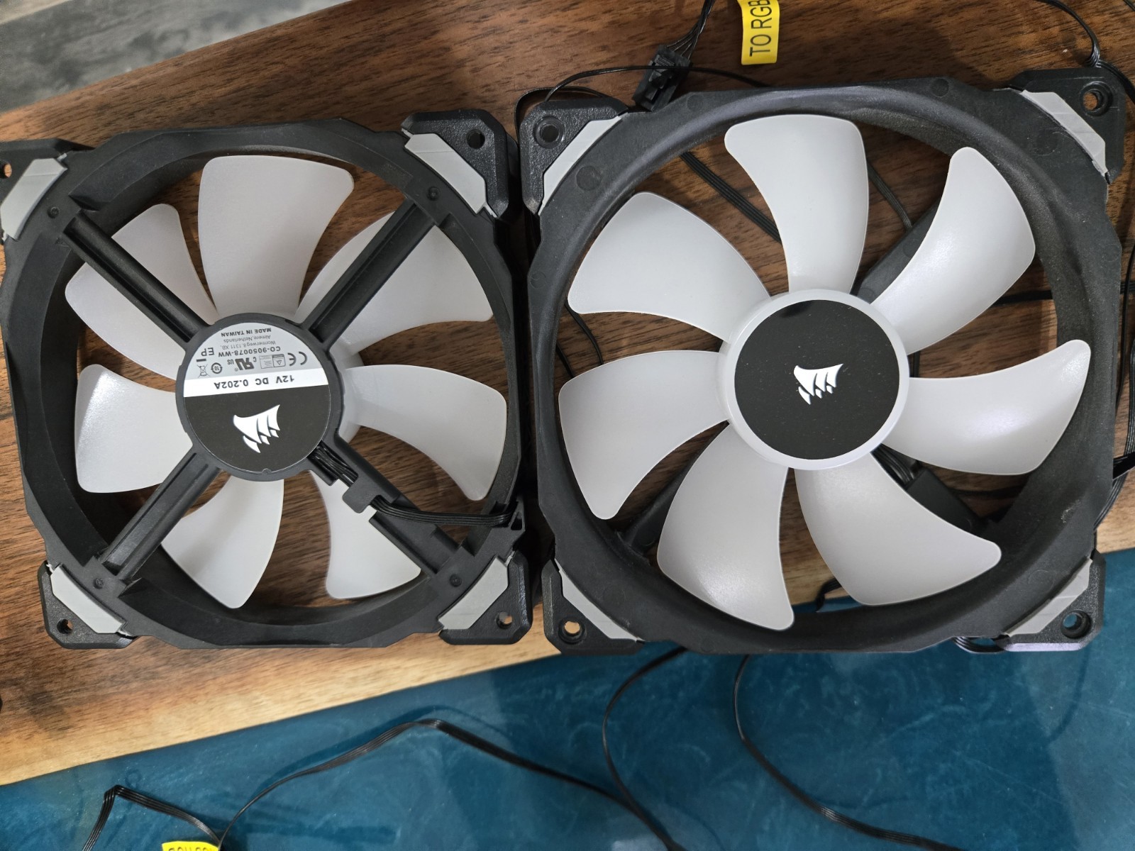 Corsair ML140 140mm Premium Magnetic Levitation Fan – 2 Pack
