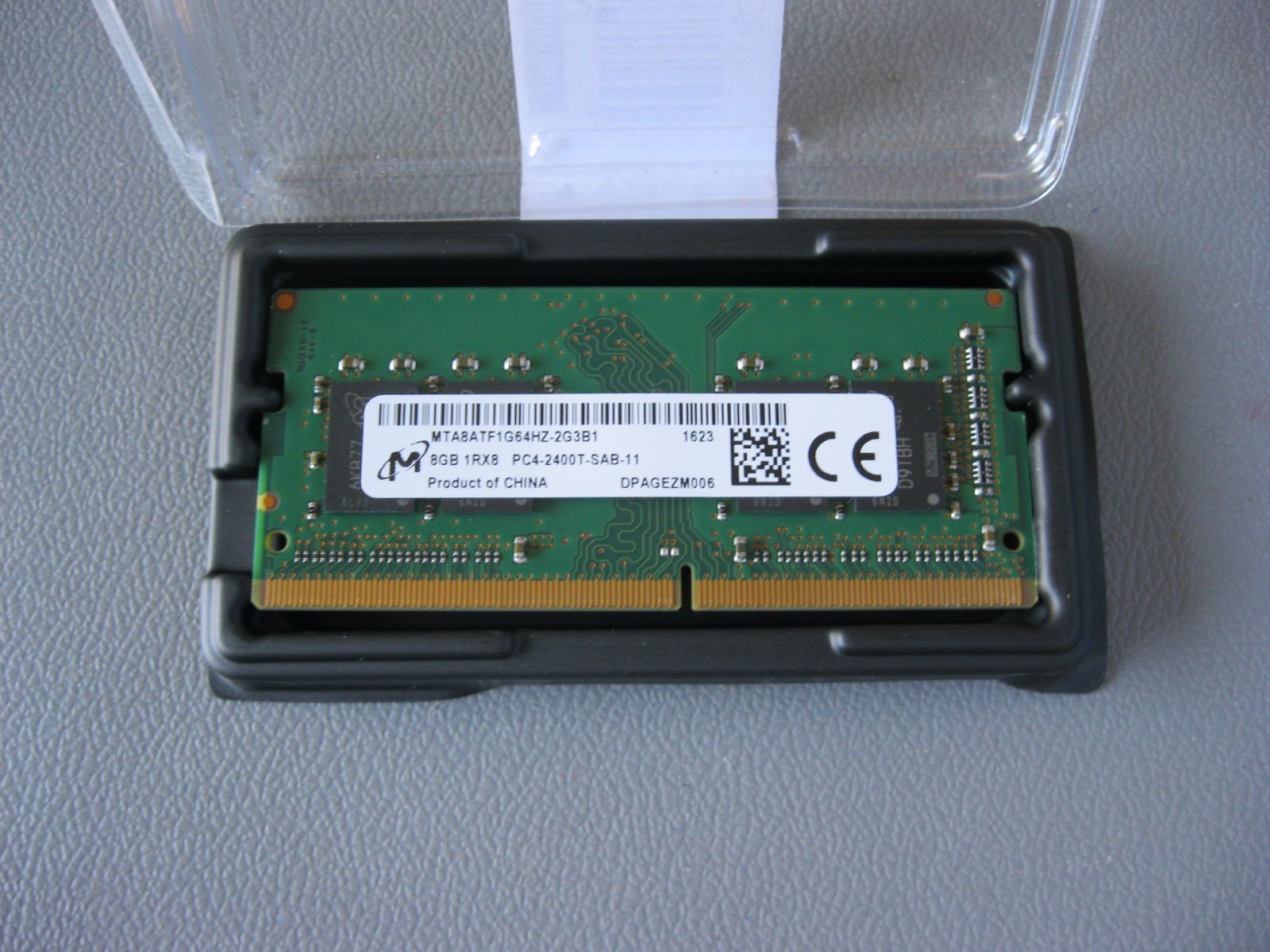 Micron 8GB DDR4 PC4-2400T SODIMM Laptop RAM MTA8ATF1G64HZ-2G3B1 Memory FREE SHIP