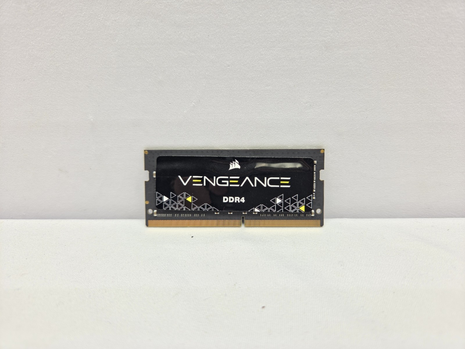 Corsair Vengeance 16GB (1x16GB) DDR4 3200MHz SODIMM RAM – (CMSX16GX4M1A3200C22)