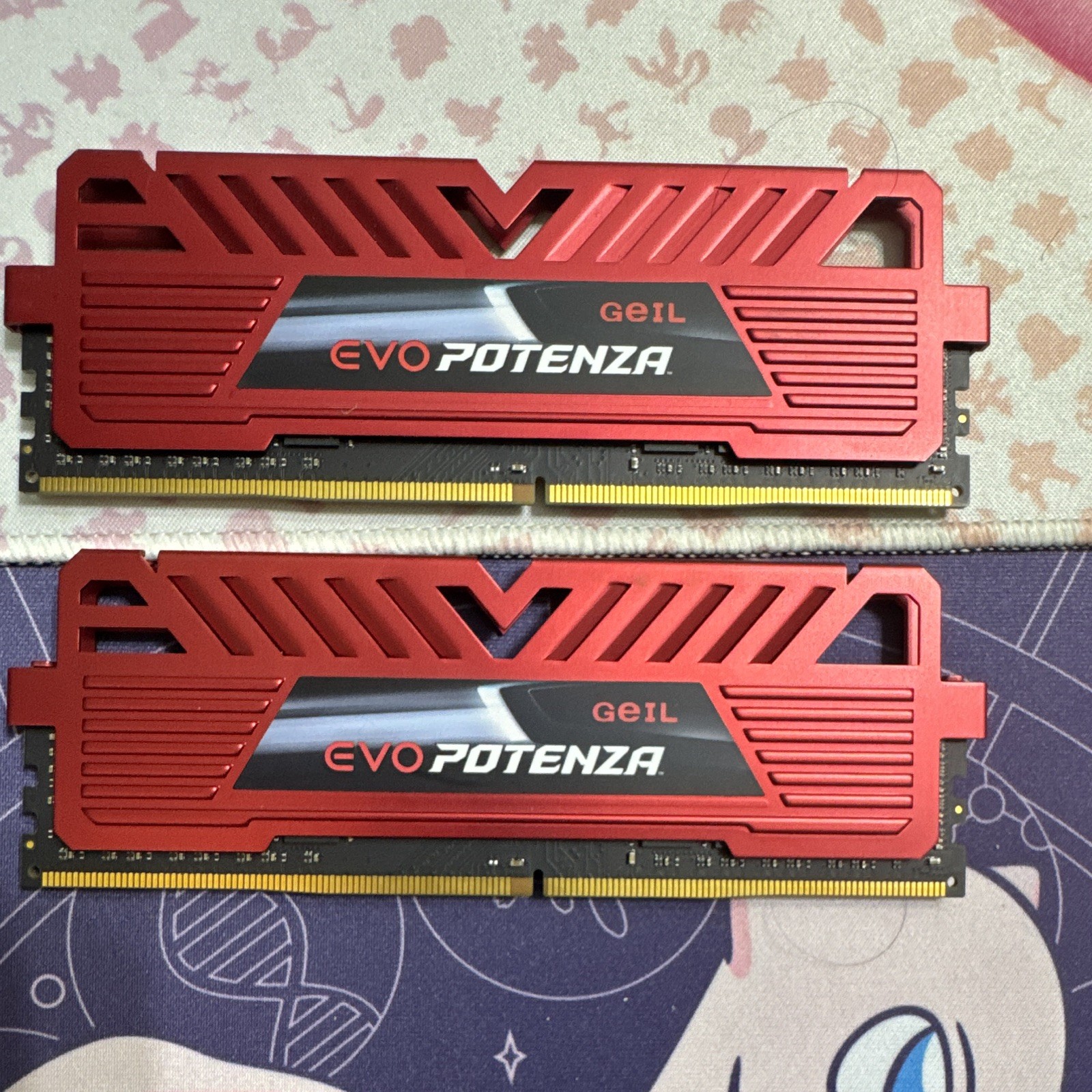 GeIL EVO POTENZA DDR4 DIMM 288-Pin (2x Module Kit) Red Desktop RAM