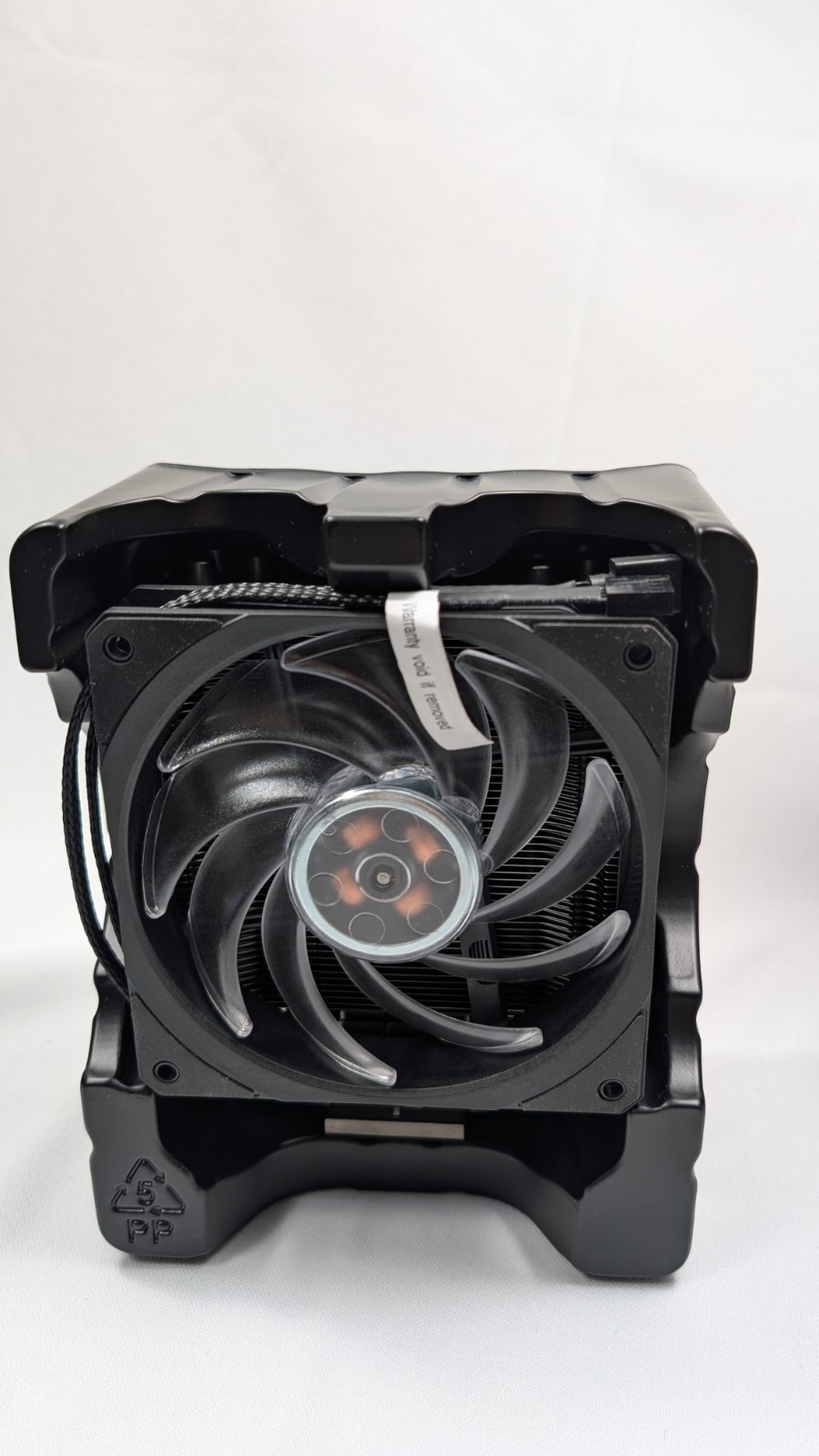 Cooler Master Hyper 212 RGB Black Edition Cooling Fan Heatsink (rr-212s-20pc-r1)