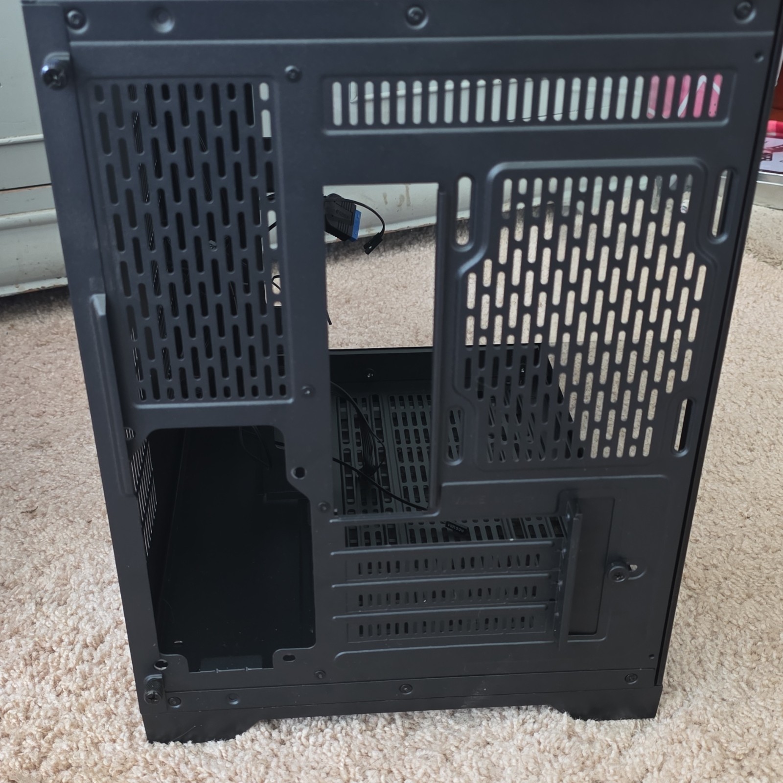 Bluegears b-Pellucid MicroATX Micro ATX Tower Case Black Tempered Glass USB