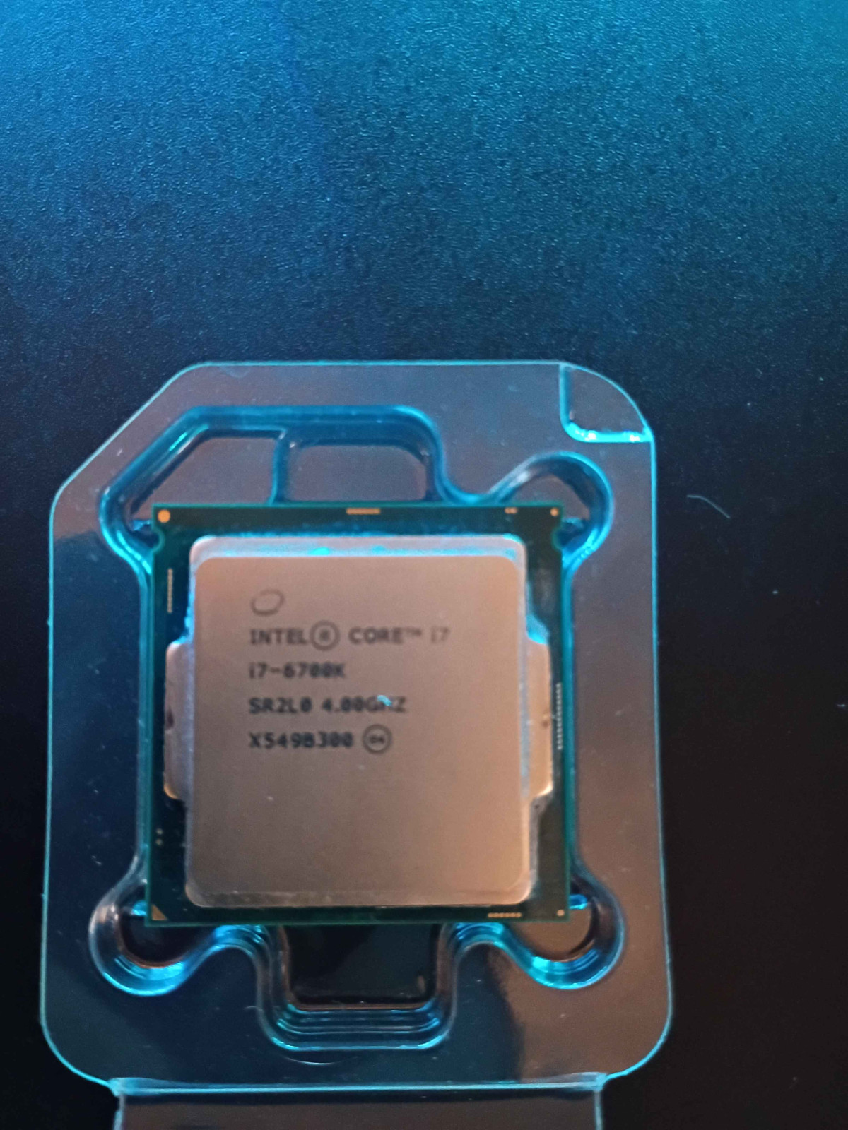 Intel Core i7-6700k cpu SR2L0 4.00ghz x549b300