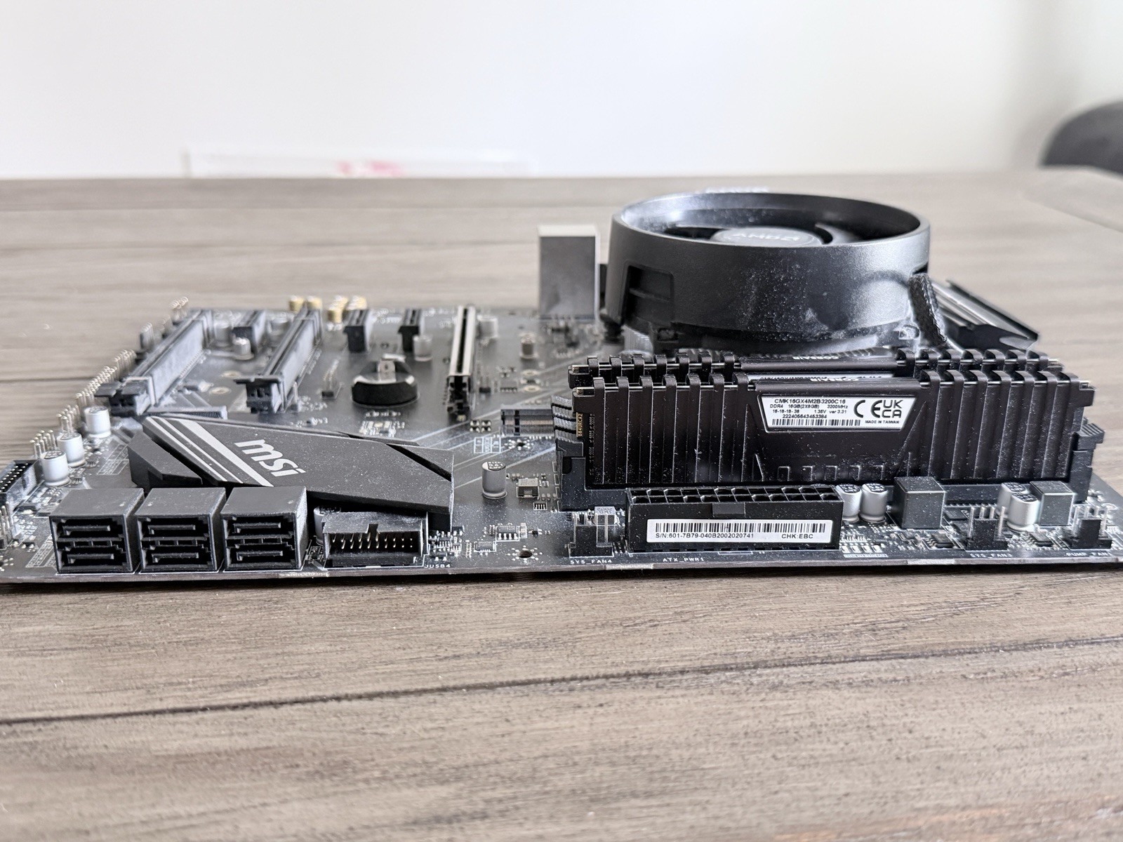 Ryzen 5 3600, 16GB DDR4 3200Mhz, X470 AM4 Motherboard