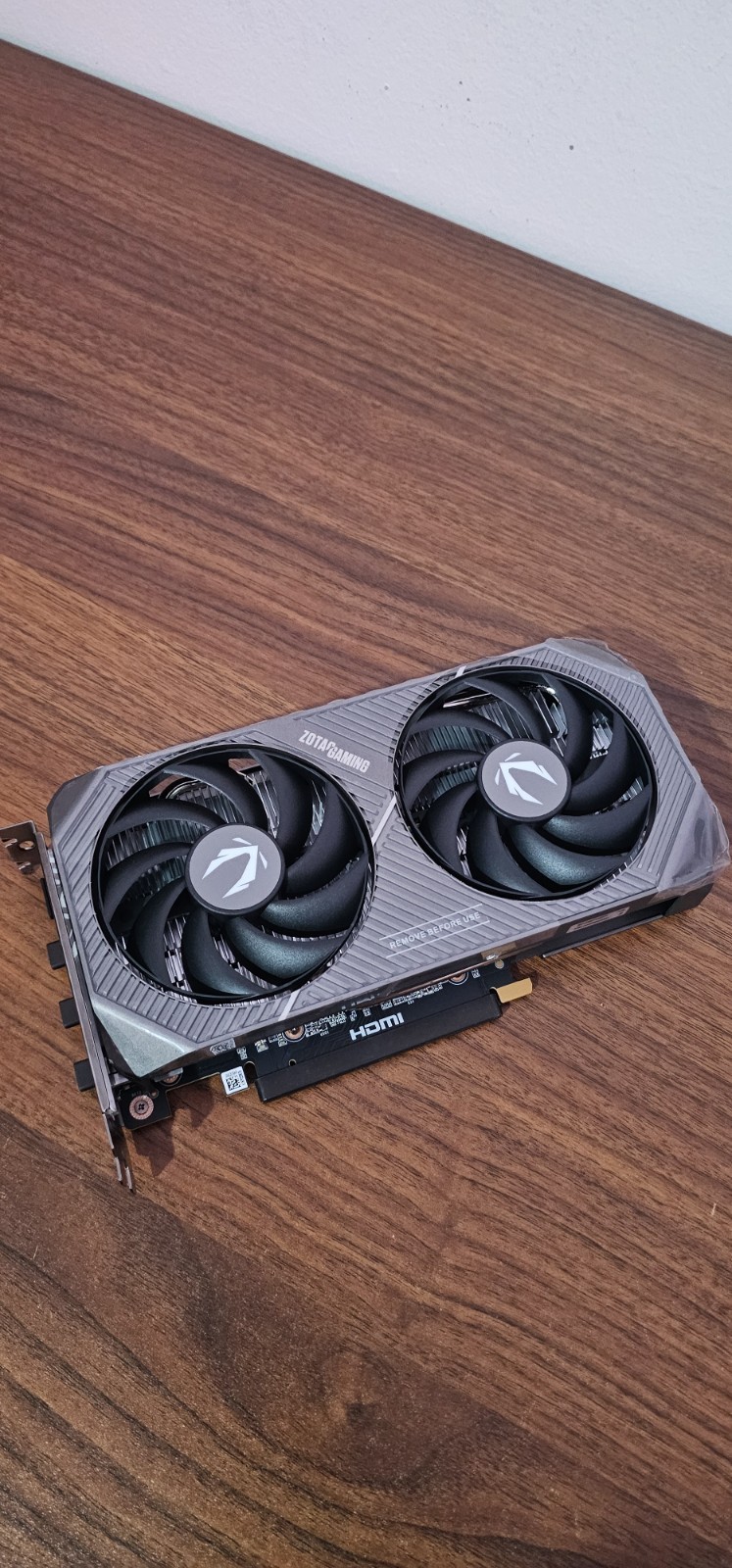 ZOTAC Twin Edge OC GeForce RTX 5050 8GB GDDR6 PCI Express 5.0 Graphics Card