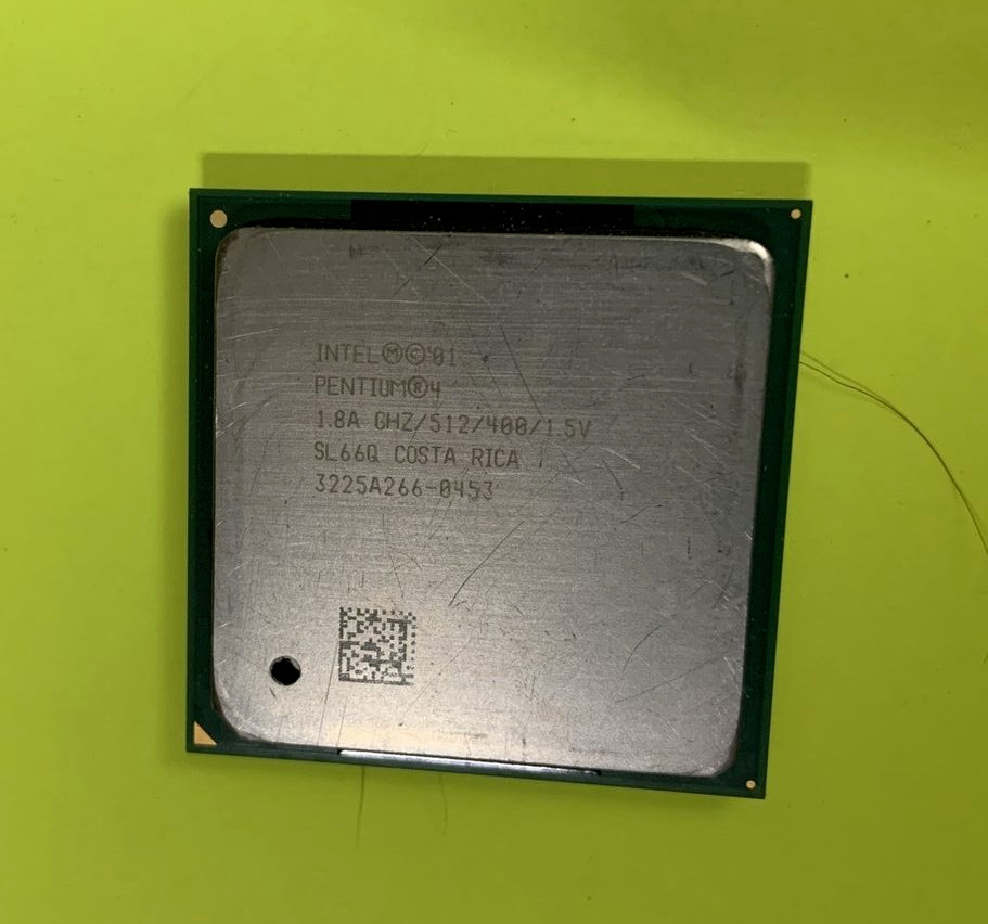 Intel Pentium 4 – 1.8 GHz / 512 Kb / 400 MHz – SL66Q