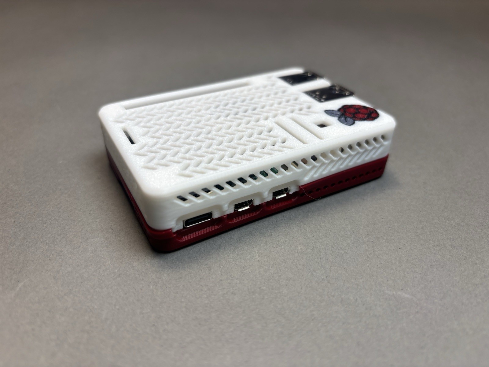 Raspberry Pi 5 Snap-Fit Vented Case – Protective Enclosure with Airflow Design