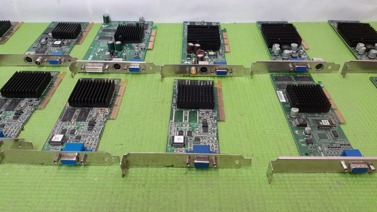 ATI -Micro star -Asus- Nvidia- Hp AGP Mixed Video Graphics Cards lot Vintage