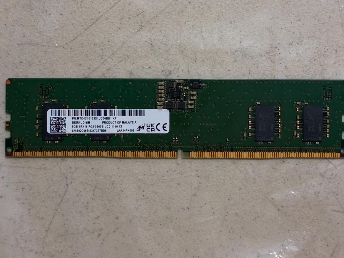 Micron 8GB DDR5-5600 UDIMM Desktop RAM 1Rx16 MTC4C10163S1UC56BD1 New