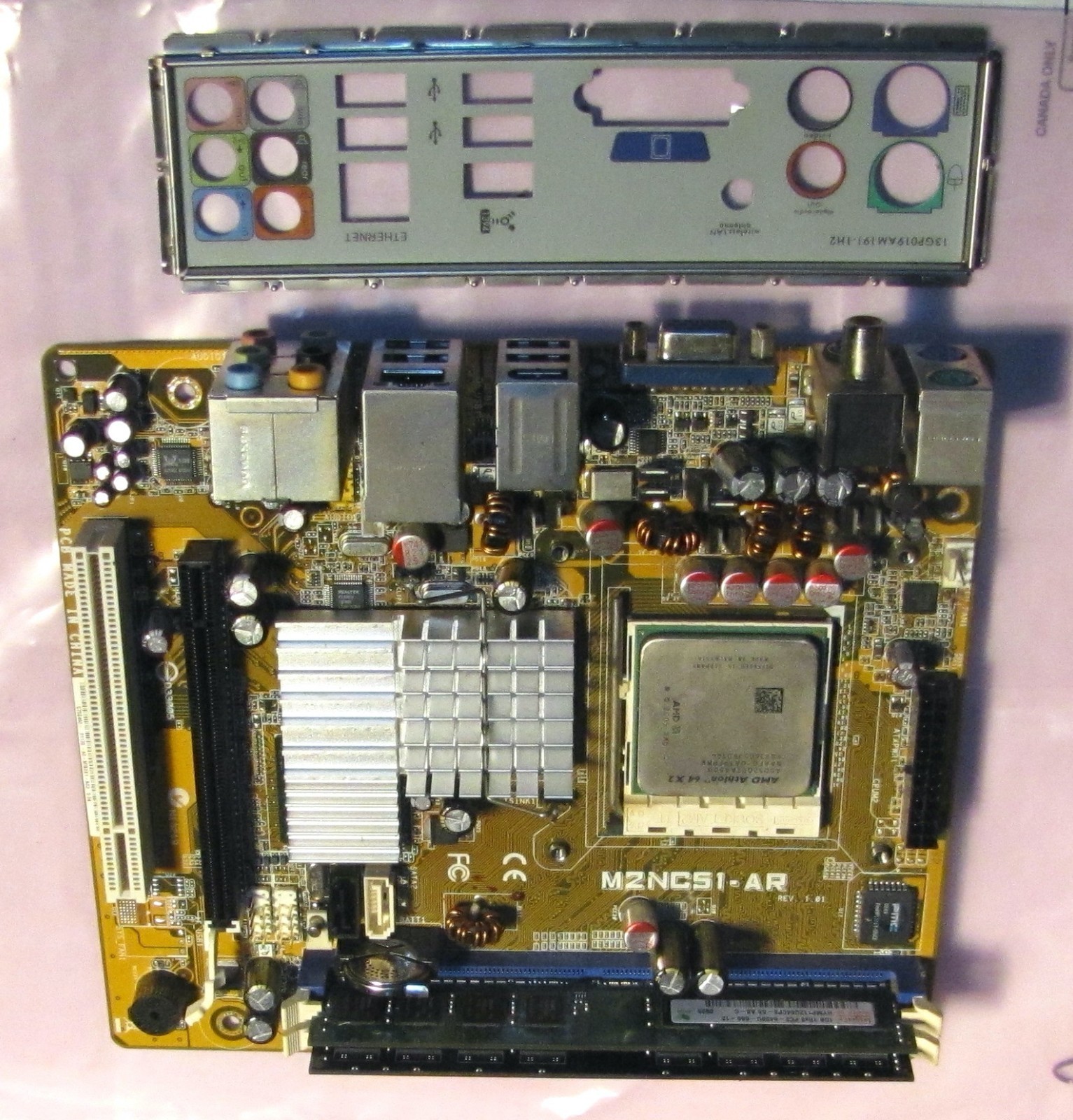 ASUS M2NC51-AR AMD Athlon 64 X2 5200 CPU 1.5GB Micro ATX Socket AM2 Motherboard