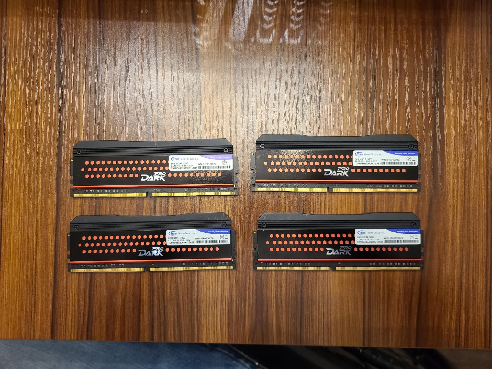 TeamGroup T-Force DARK Pro 32GB (4x8GB) DDR4 3000 (PC4 24000) CL 15-15-15-35
