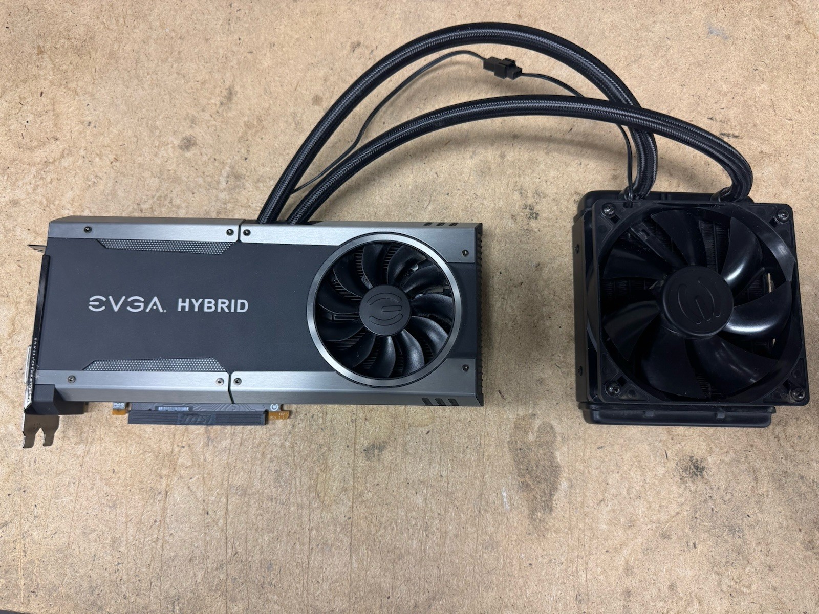 EVGA GeForceE GTX 1080 FTW Hybrid Gaming GPU 08G-P4-6288-KR Tested