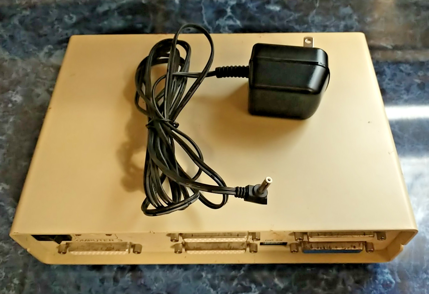 AP-401N Auto Data Switch DB25 Parallel Printer Switch Box w 9V Power Tested