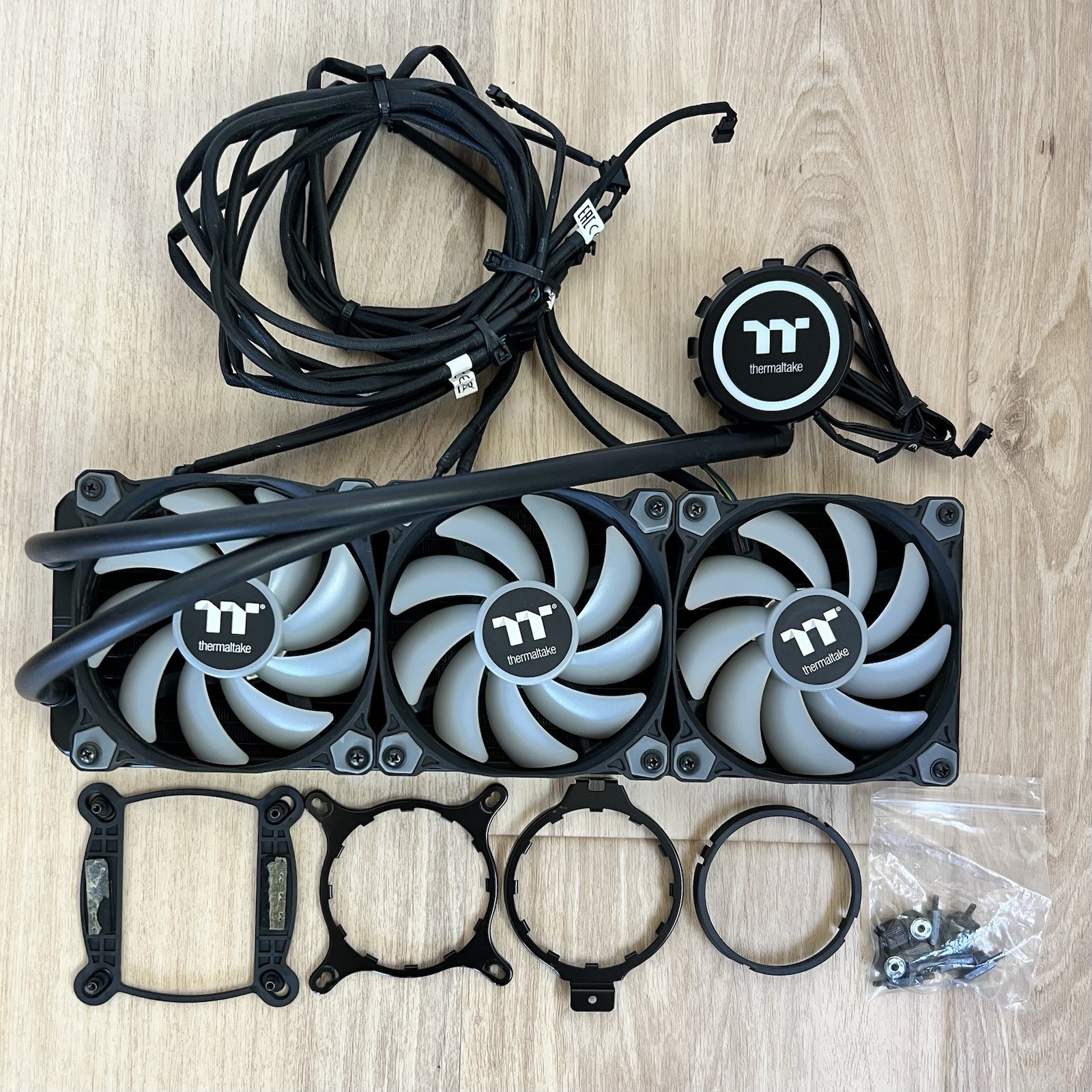 Thermaltake Water 3.0 360 ARGB Edition AM4 PWM All-In-One Cooler