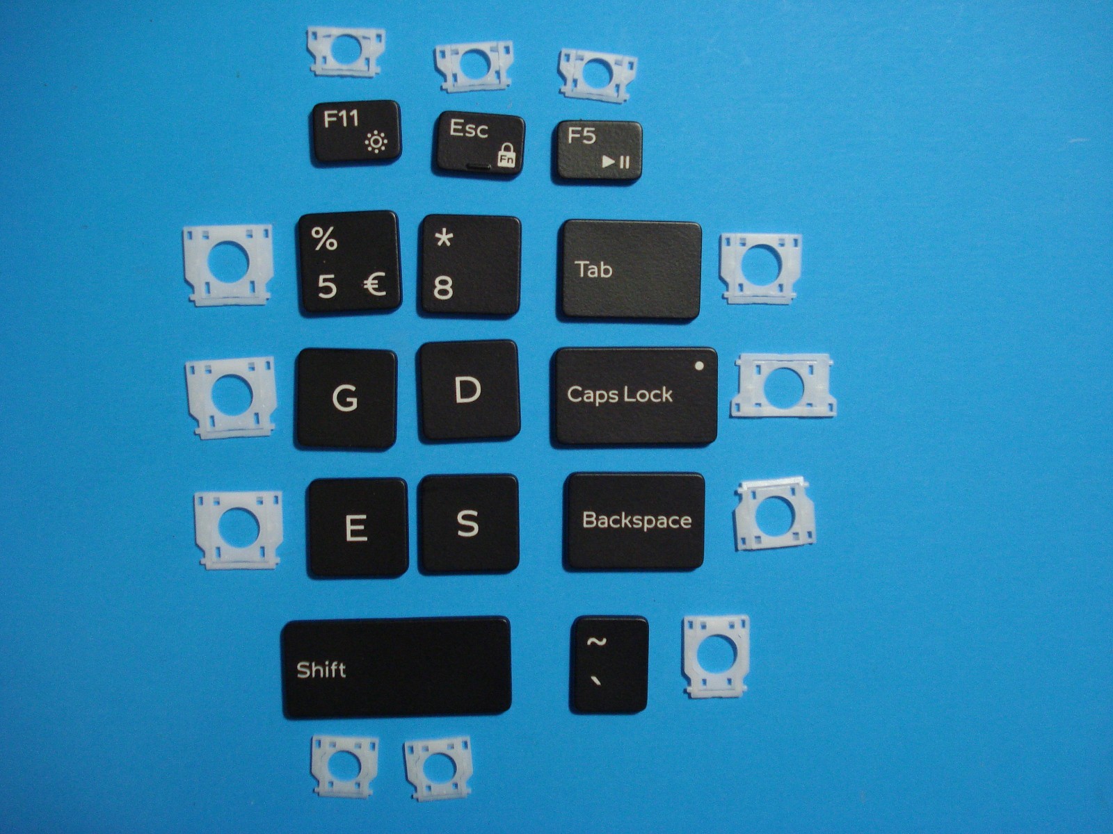 Dell Inspiron 15-7547 / 7548 / 7000 Series Individual Keyboard Key Replacement