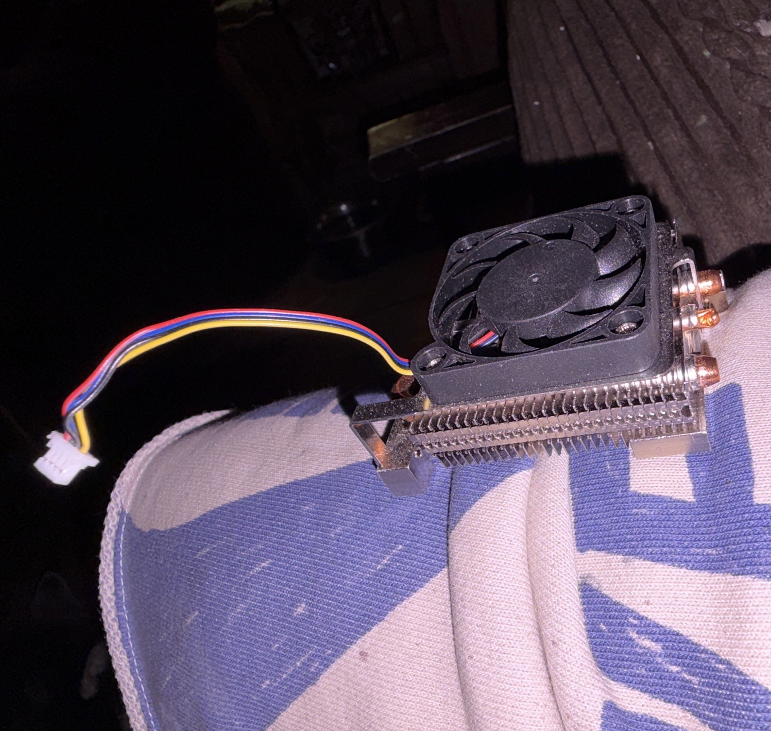 CPU Fan with Heatsink Copper Heatpipe, Ball Bearing, 4-Pin, Black/Silver