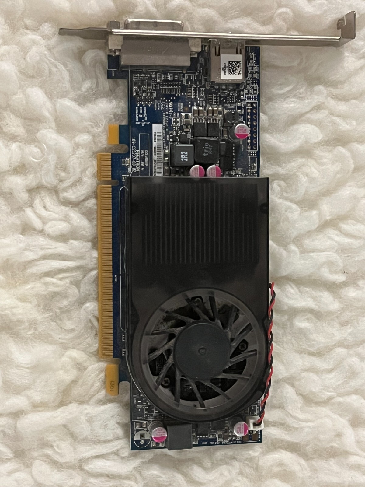 AMD C552 Radeon HD 8570 1GB DDR3 DVI HDMI Video Card