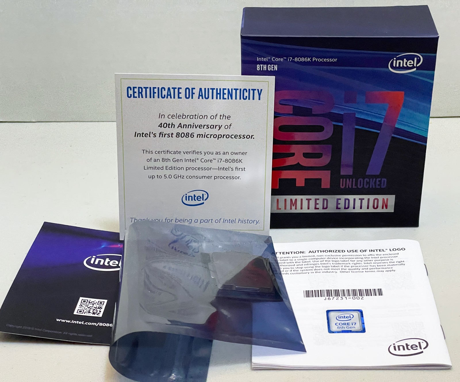 Intel Core i7-8086K Processor CPU LE 12MB Cache up to 5.0Ghz LGA 1151 SRCX5