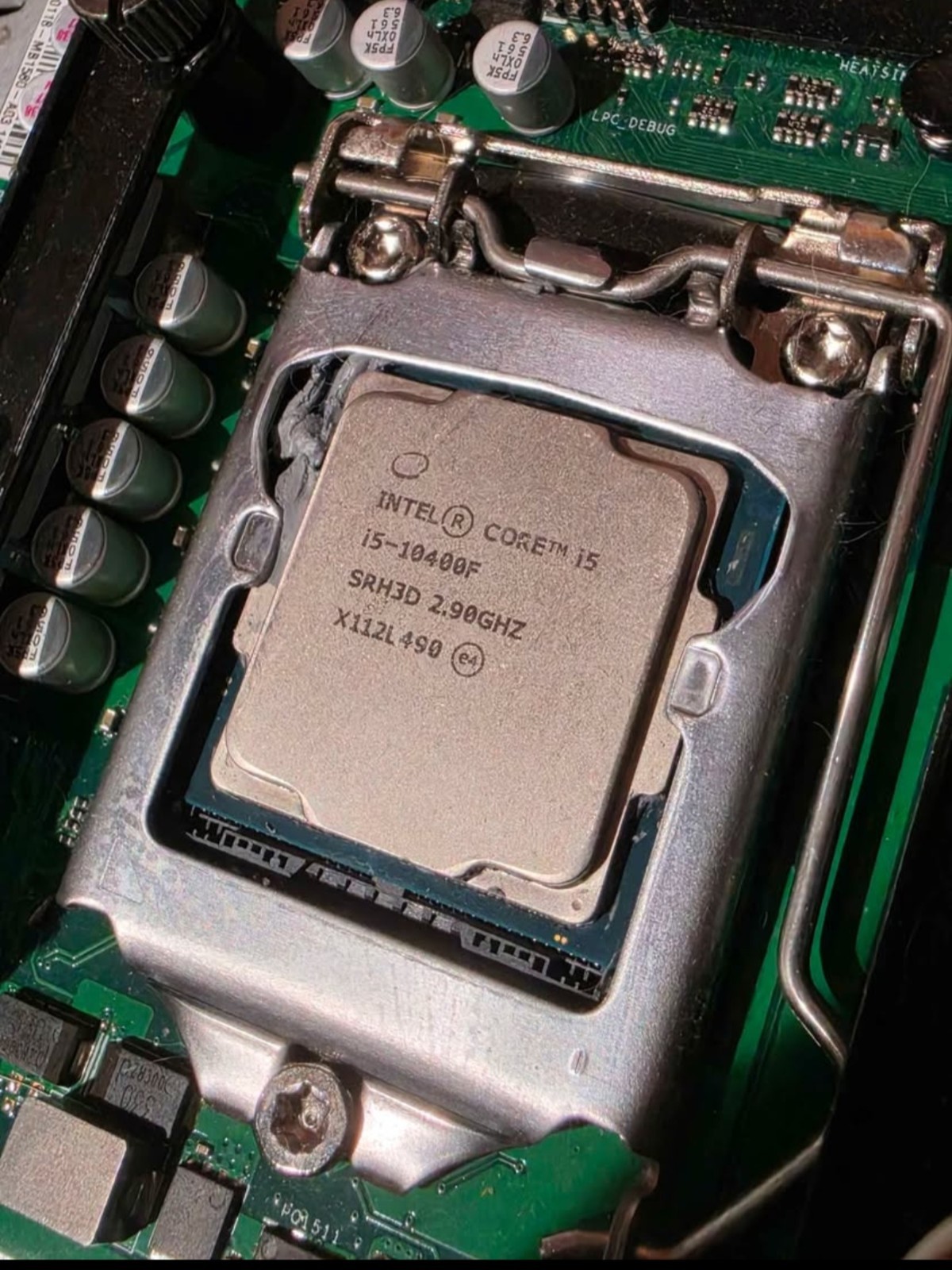 Intel Core i5-10400F (2.90 GHz, 6 Cores, 12 Threads, 12 MB Intel Smart Cache,…