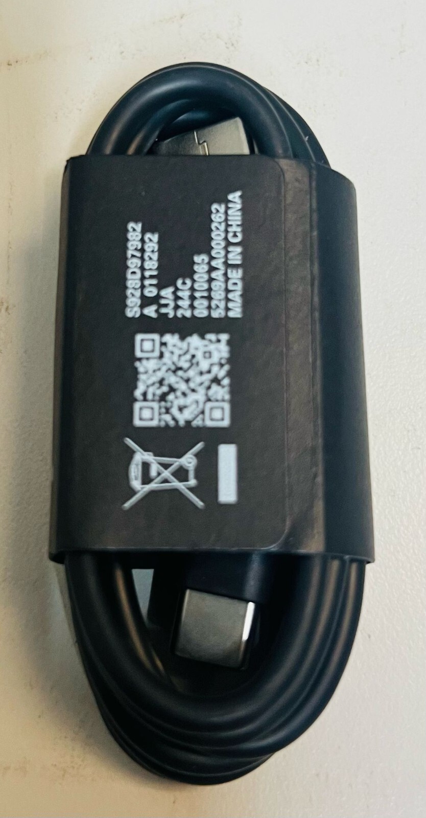 NEW – USB-A TO USB-C CHARGE CABLE — Black – (S928D97982)