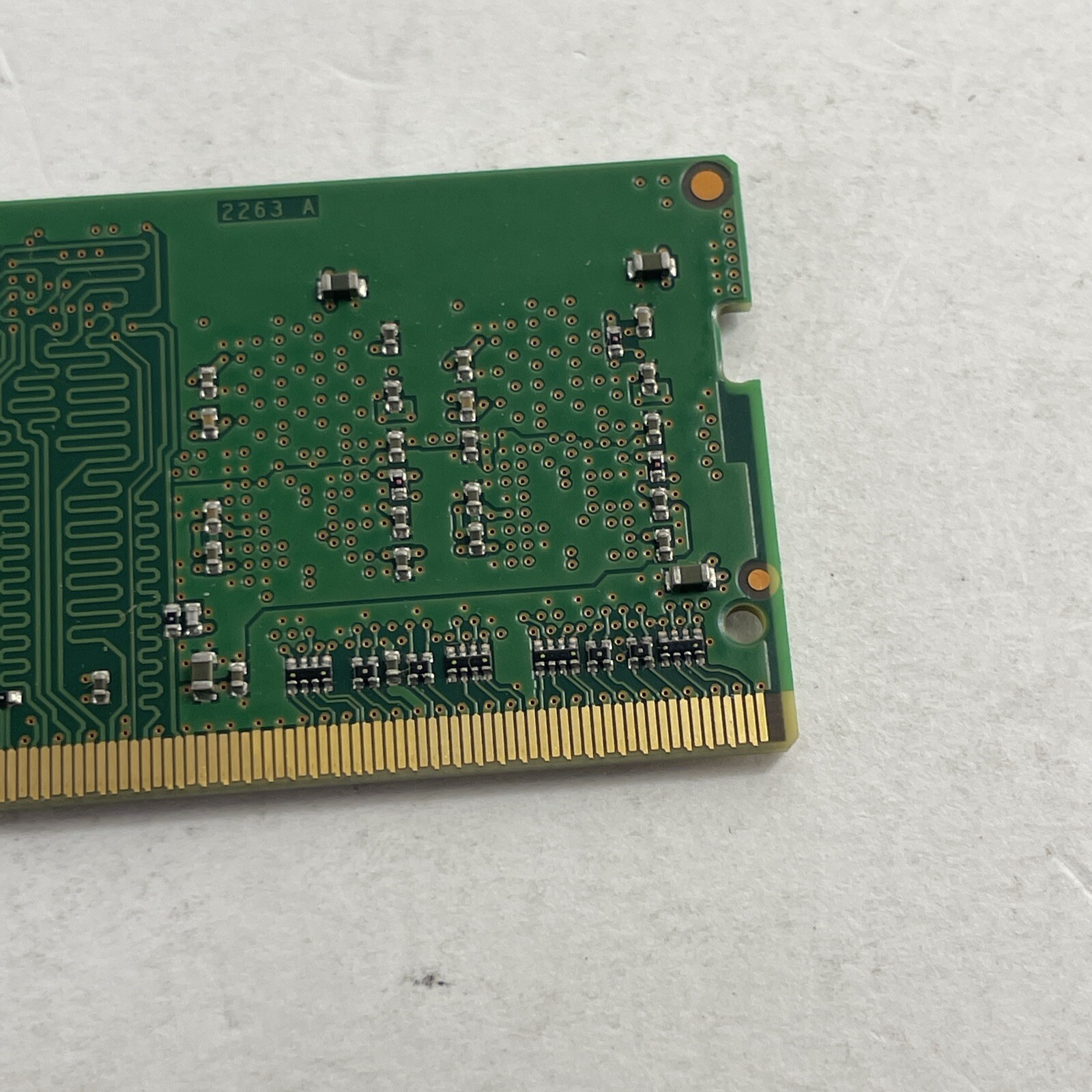 MTA4ATF5126HZ-2G3B1 OEM MICRON LAPTOP MEMORY 4GB DDR4 PC4-2400T