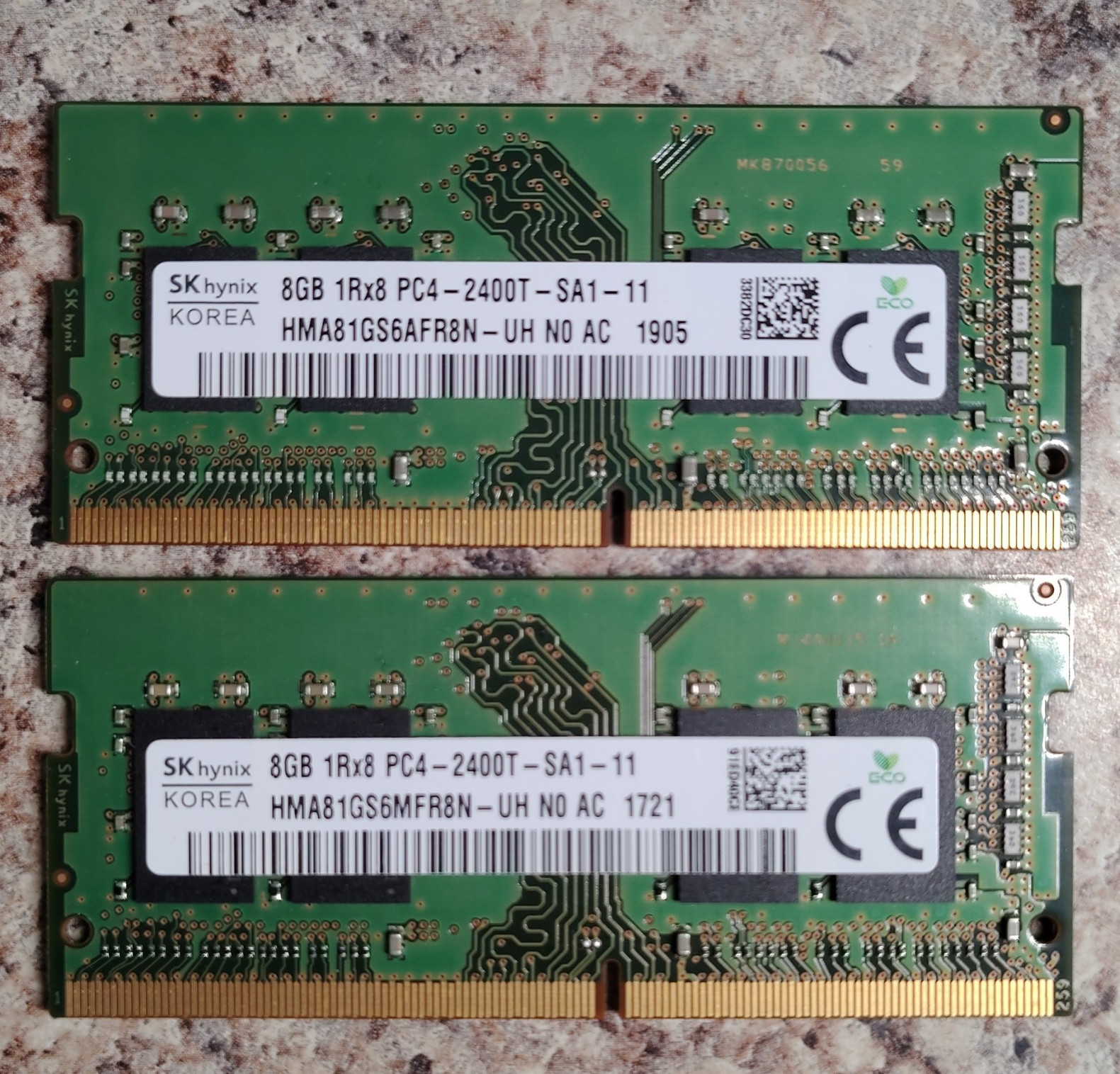 SK hynix 16GB (2x8GB) DDR4-2400 SO-DIMM PC4-2400T 260-Pin RAM
