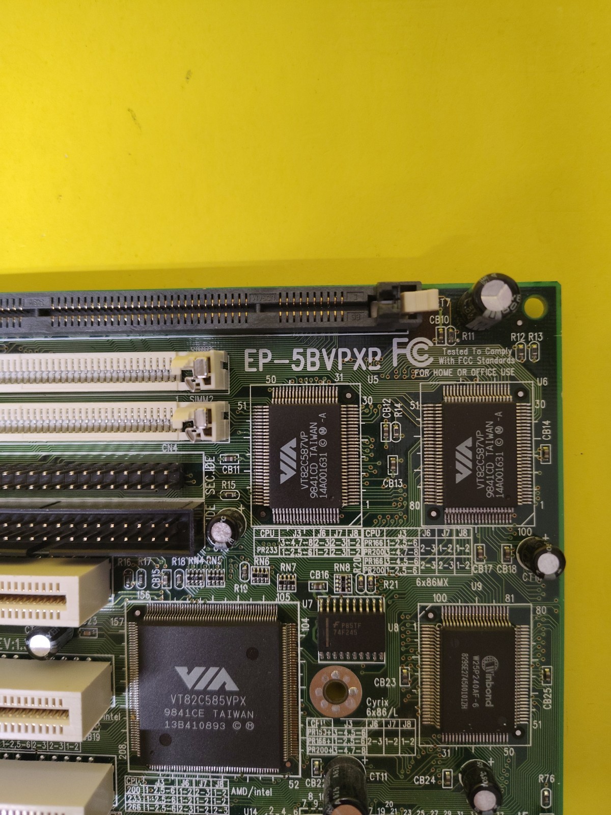 Epox EP-5BVPXB Motherboard Super Socket 7 AMD K6 III/333AFK Pentium Processor