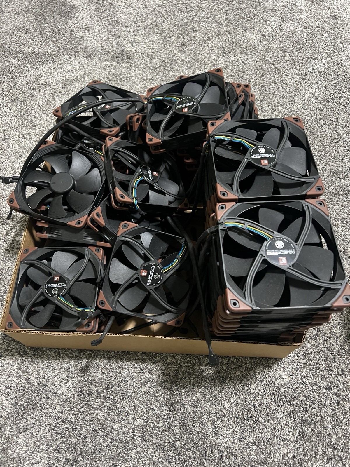Noctua NF-A14 iPPC-2000 PWM, Heavy Duty Cooling Fan, 4-Pin, 2000 RPM 140mm