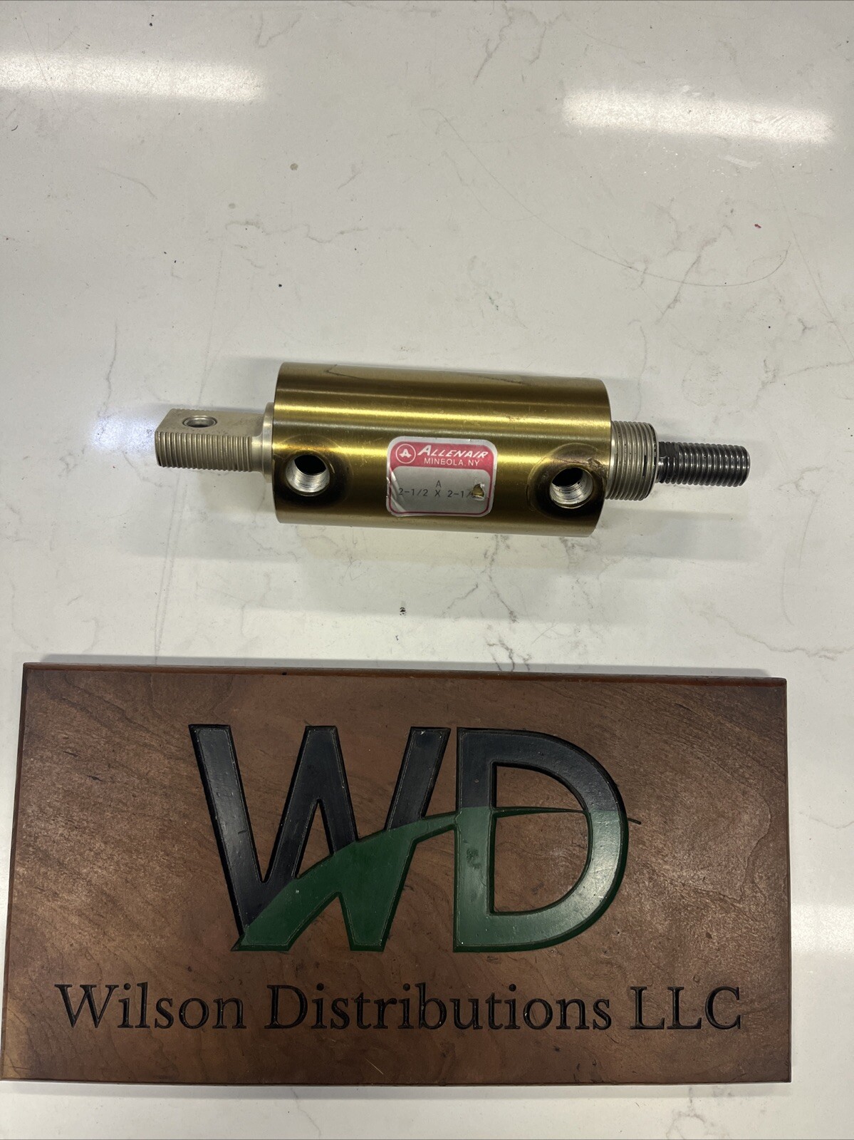 ALLENAIR CORP A 2-1/2 X 2-1/2 PNEUMATIC CYLINDER
