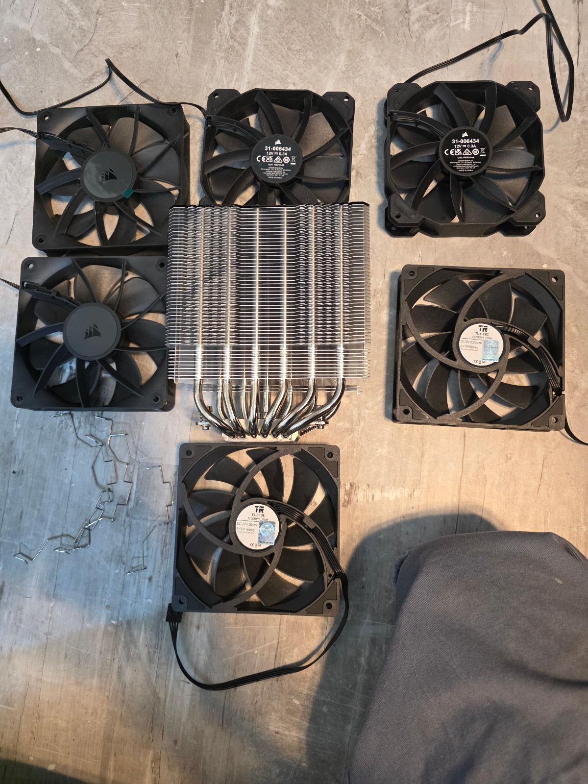 Peerless Assassin 120 CPU Cooler, 6 Heat Pipes, Dual 120mm Fans, AMD/Intel.