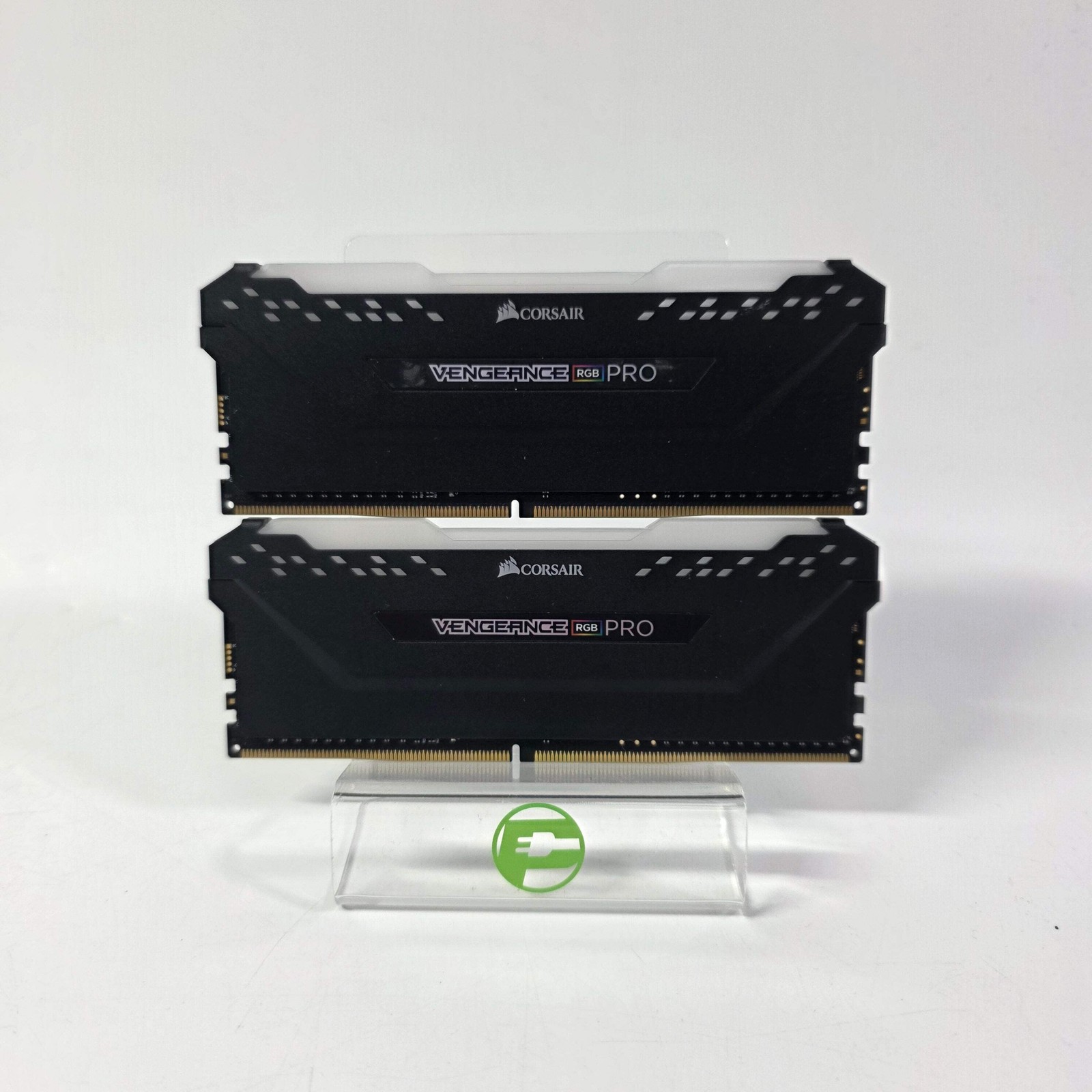 Corsair Vengeance RGB Pro 16GB (2x8GB) RAM DDR4 3000MHz CMW16GX4M2C3000C15