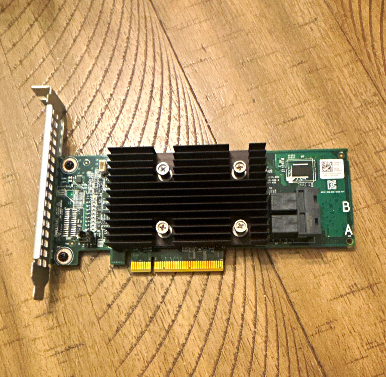 PCIe SAS RAID Controller Card with Heatsink, Dual Internal SAS Ports