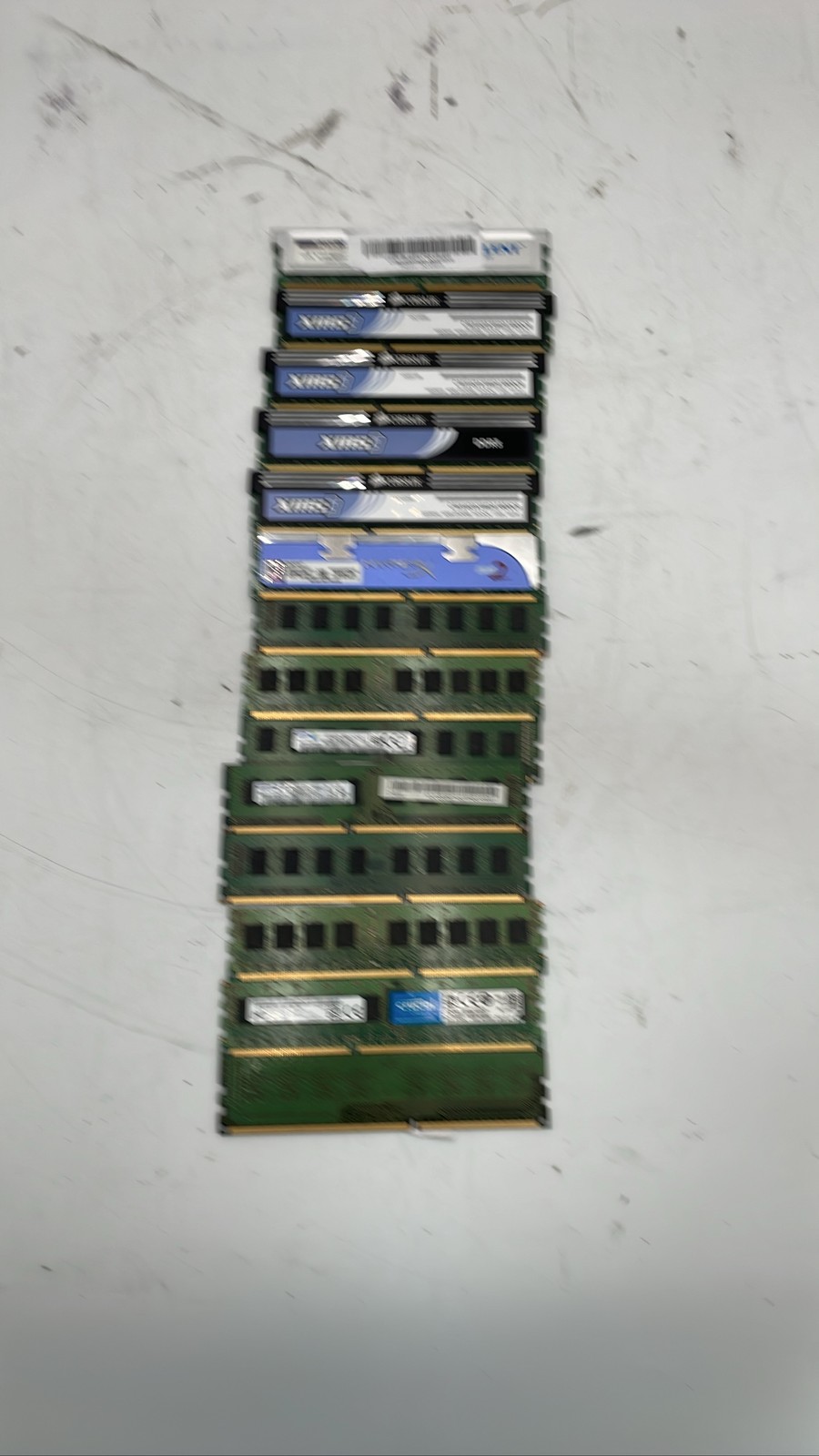 Crucial Micron 8GB PC3L-12800R DDR3L 1600MHz Server RAM CT8G3ERSL8160B Lot of 14